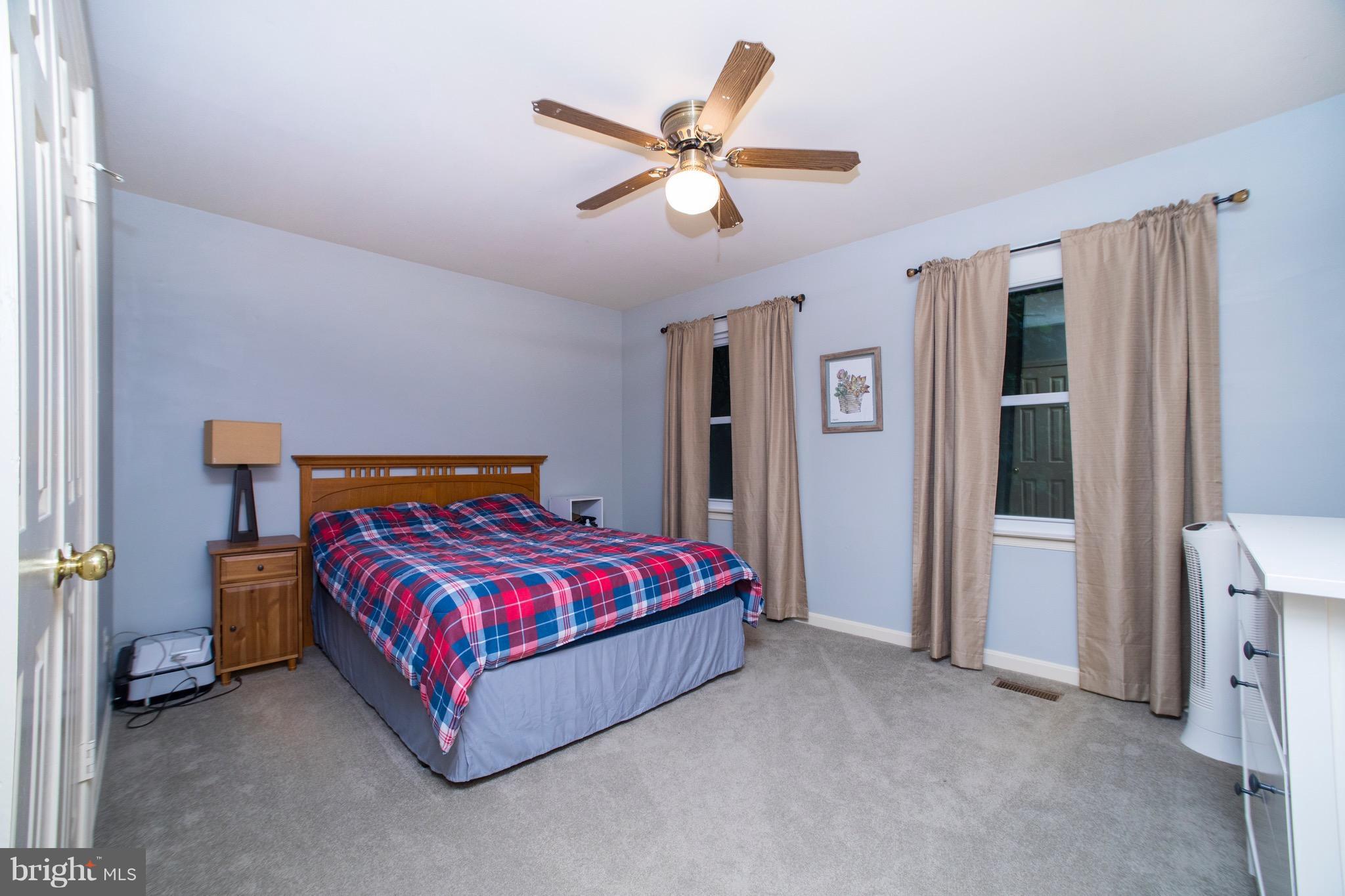 COUNTRY CLUB/LAKE MONTCLAIR - Residential