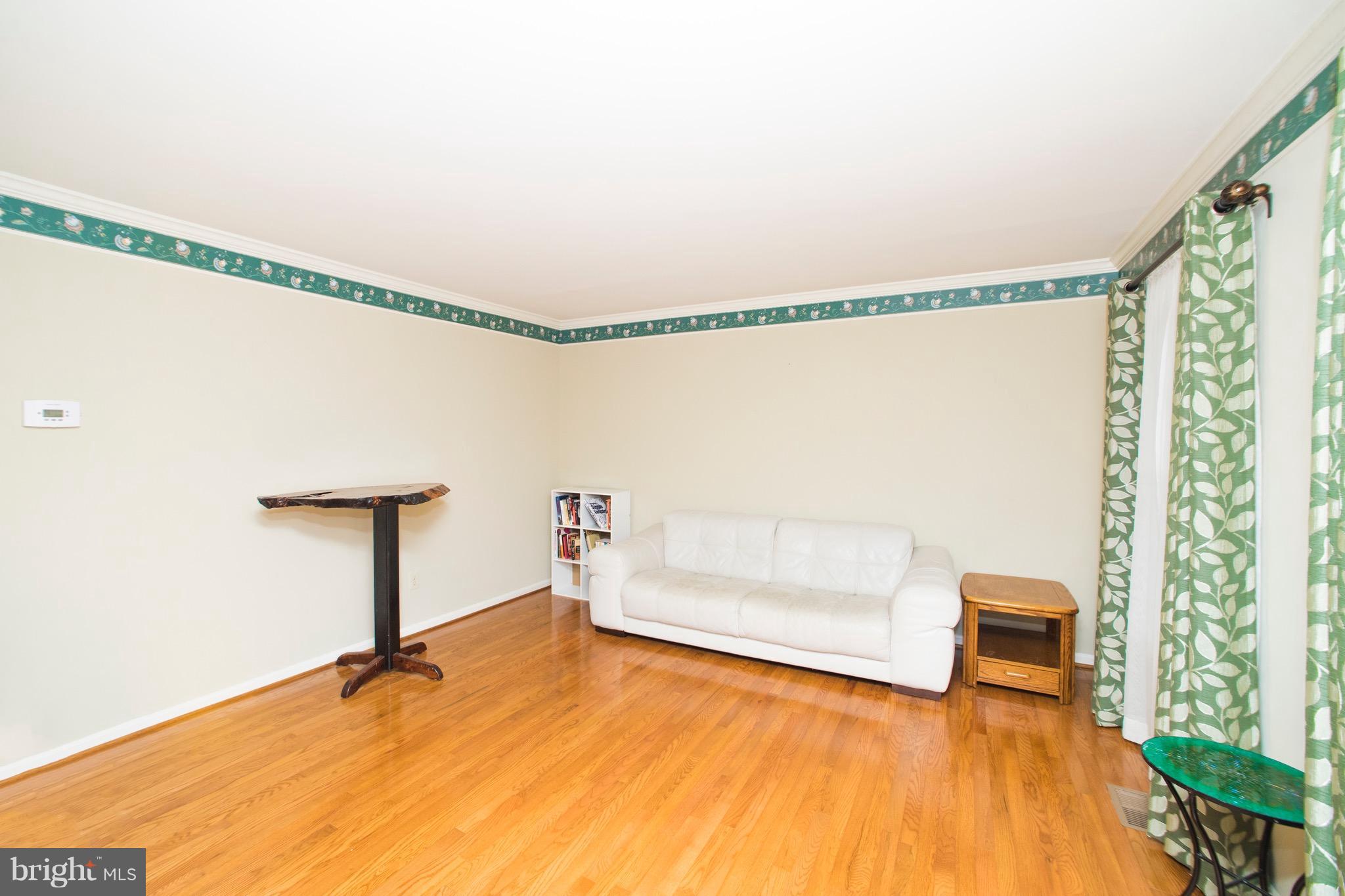 COUNTRY CLUB/LAKE MONTCLAIR - Residential