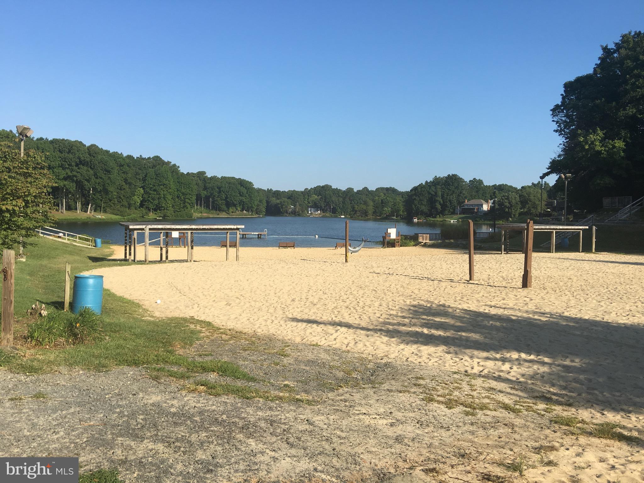 COUNTRY CLUB/LAKE MONTCLAIR - Residential