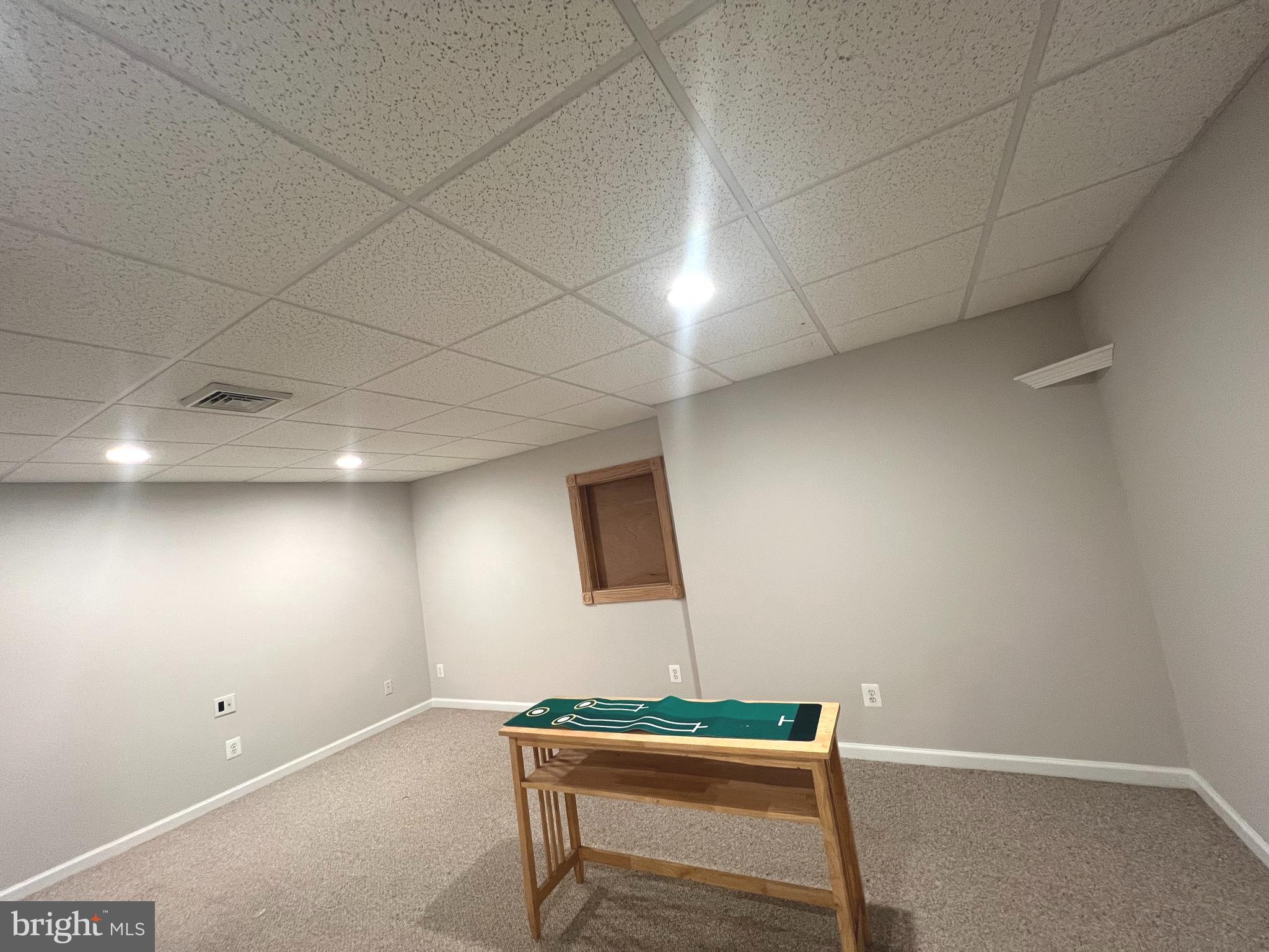 WIMBLEDON - Residential Lease