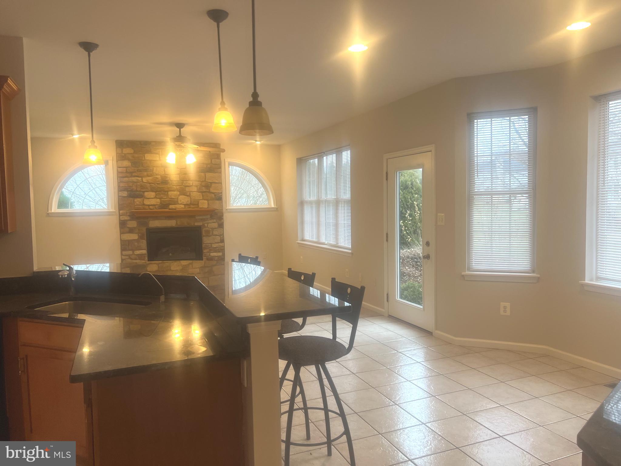 WIMBLEDON - Residential Lease