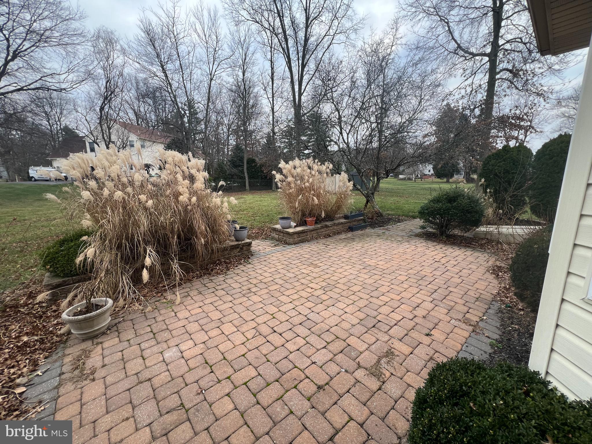 WIMBLEDON - Residential Lease