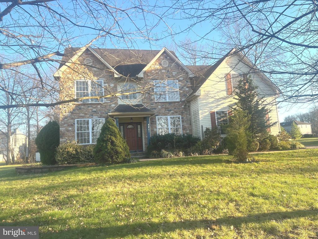 Photo of 697 Wimbledon Lane, HATFIELD, PA 19440 (MLS # PAMC2157766)