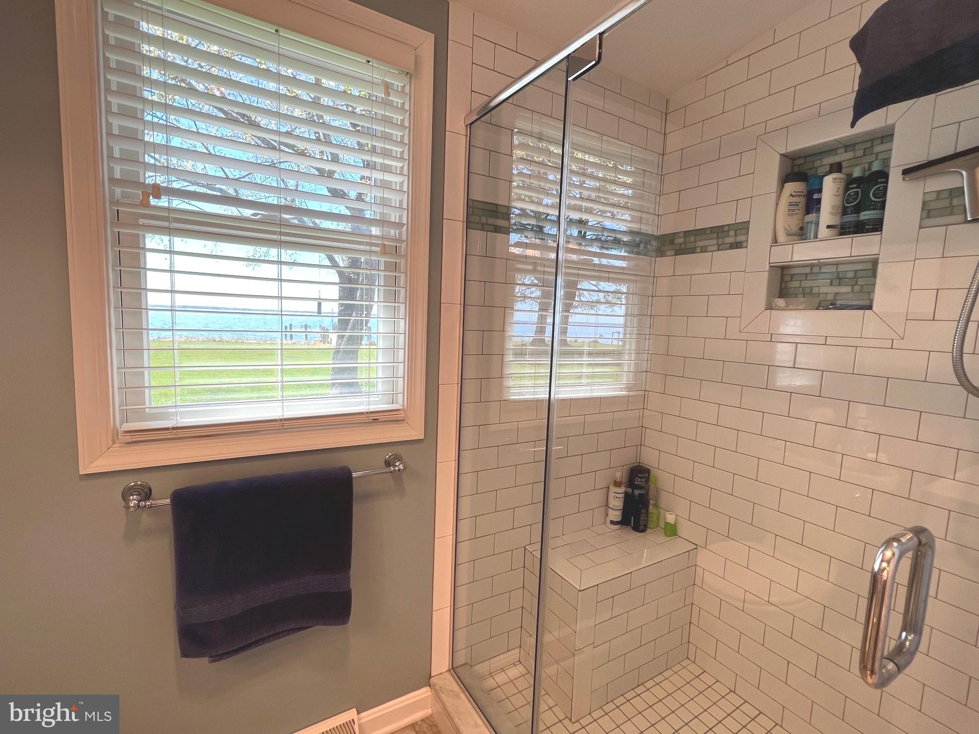 TALL TIMBERS - Residential