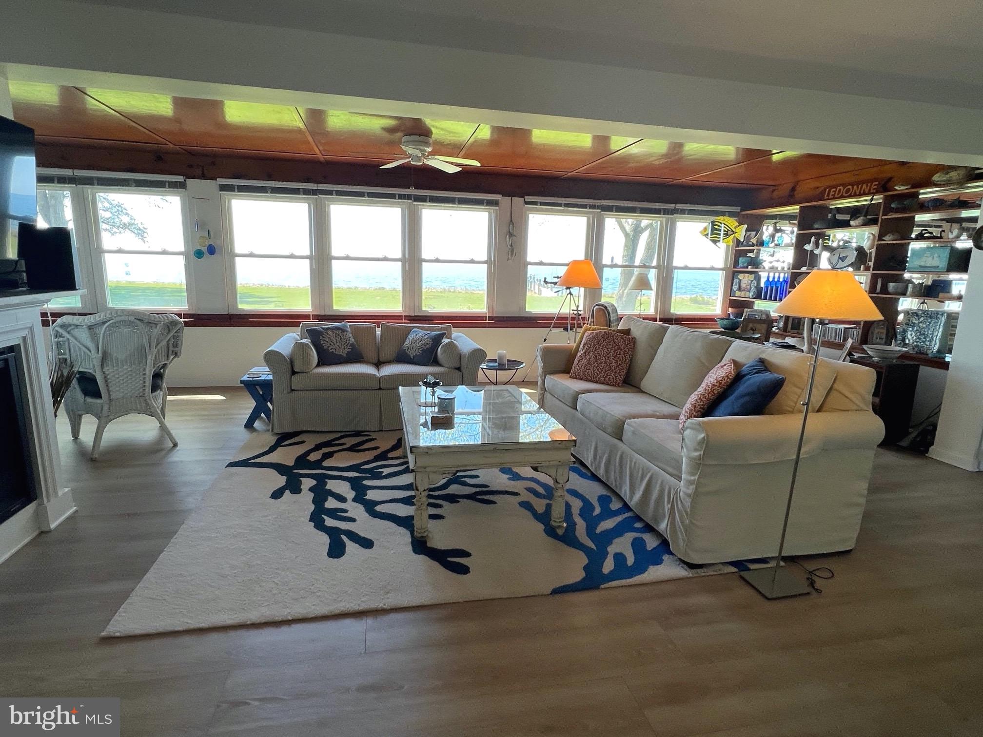 TALL TIMBERS - Residential