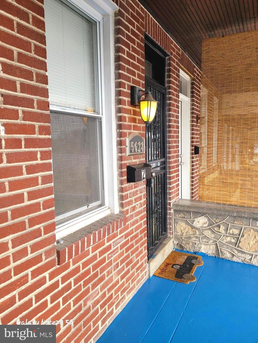 Clean and convenient 3br interior row home with washer and dryer on main level (tenant pays water). Bedrooms are carpet and common area has luxury laminate flooring. Very spacious and waiting for you!
 VOUCHERS are welcomed,  no evictions or property management collection accounts within the last 7 years, income is expected to be at least 2.5 times the monthly rate. rental references and employment will be verified. Pets are allowed (a nonrefundable pet deposit will be collected at the time of lease signing) Tenant pays for water(non refundable deposit will be held for final water bill)
 Landlord would consider 12, 18. or 24 month lease unit is ready for immediate occupancy.