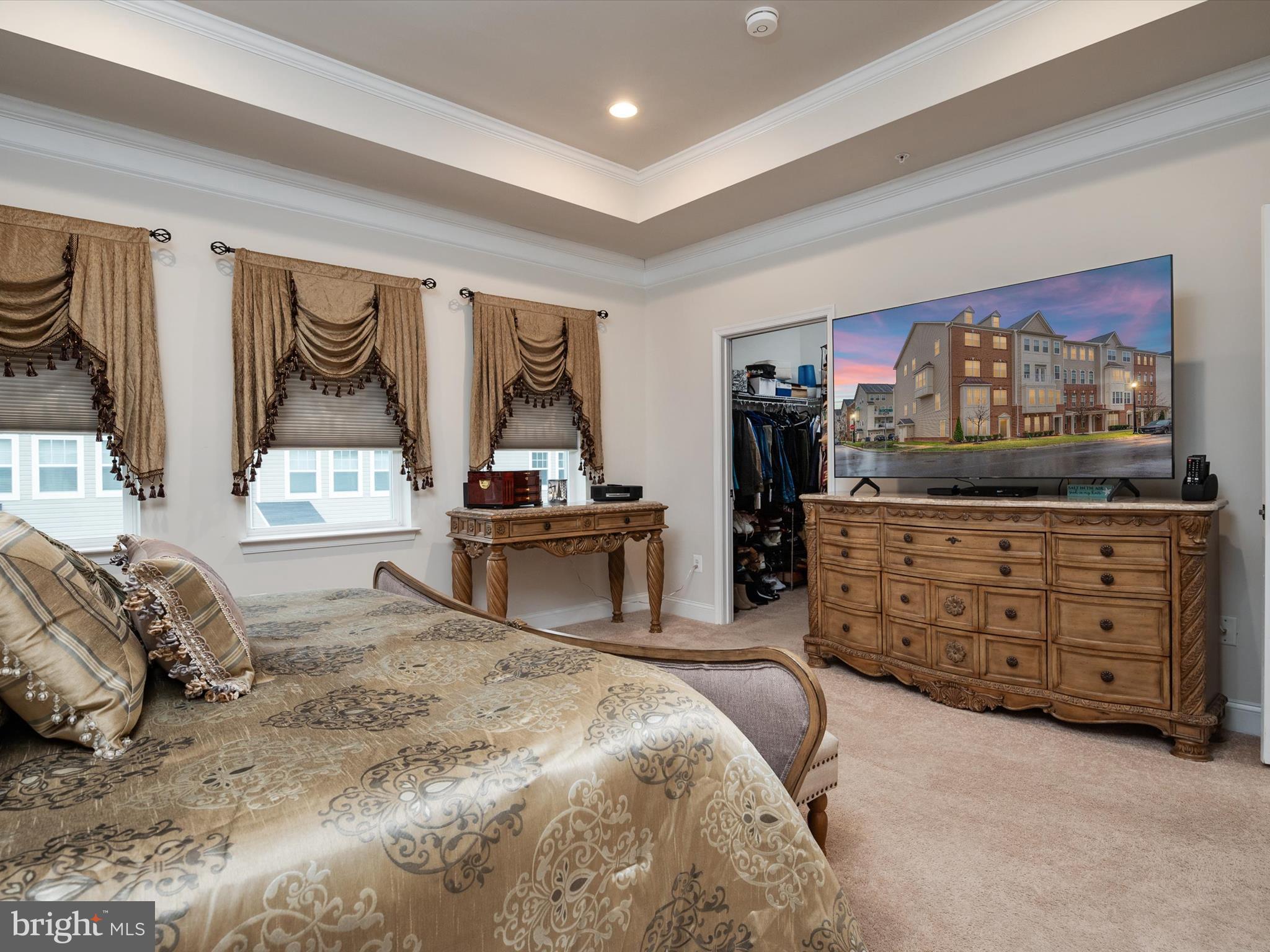 OXFORD SQUARE - Residential