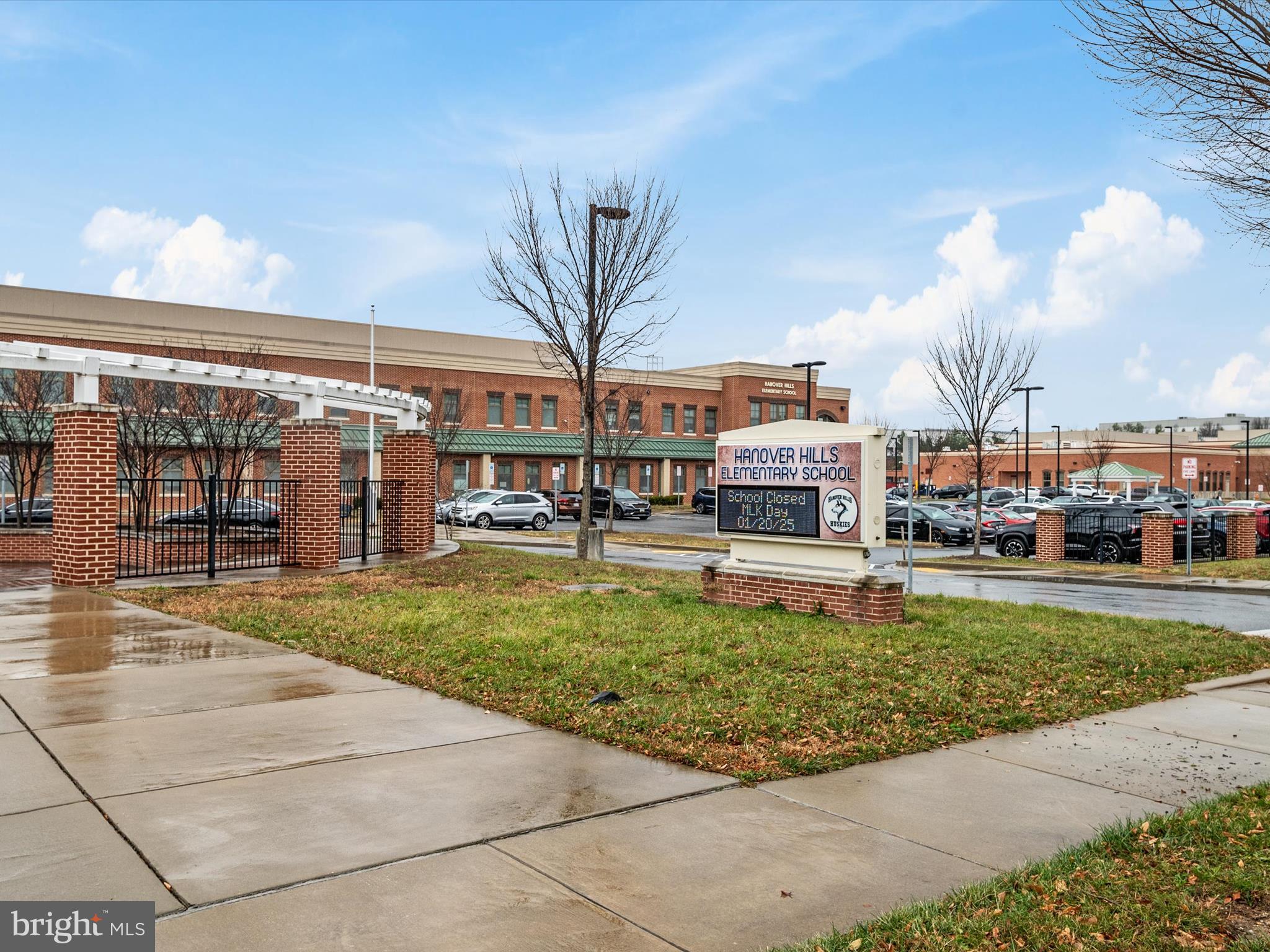 OXFORD SQUARE - Residential