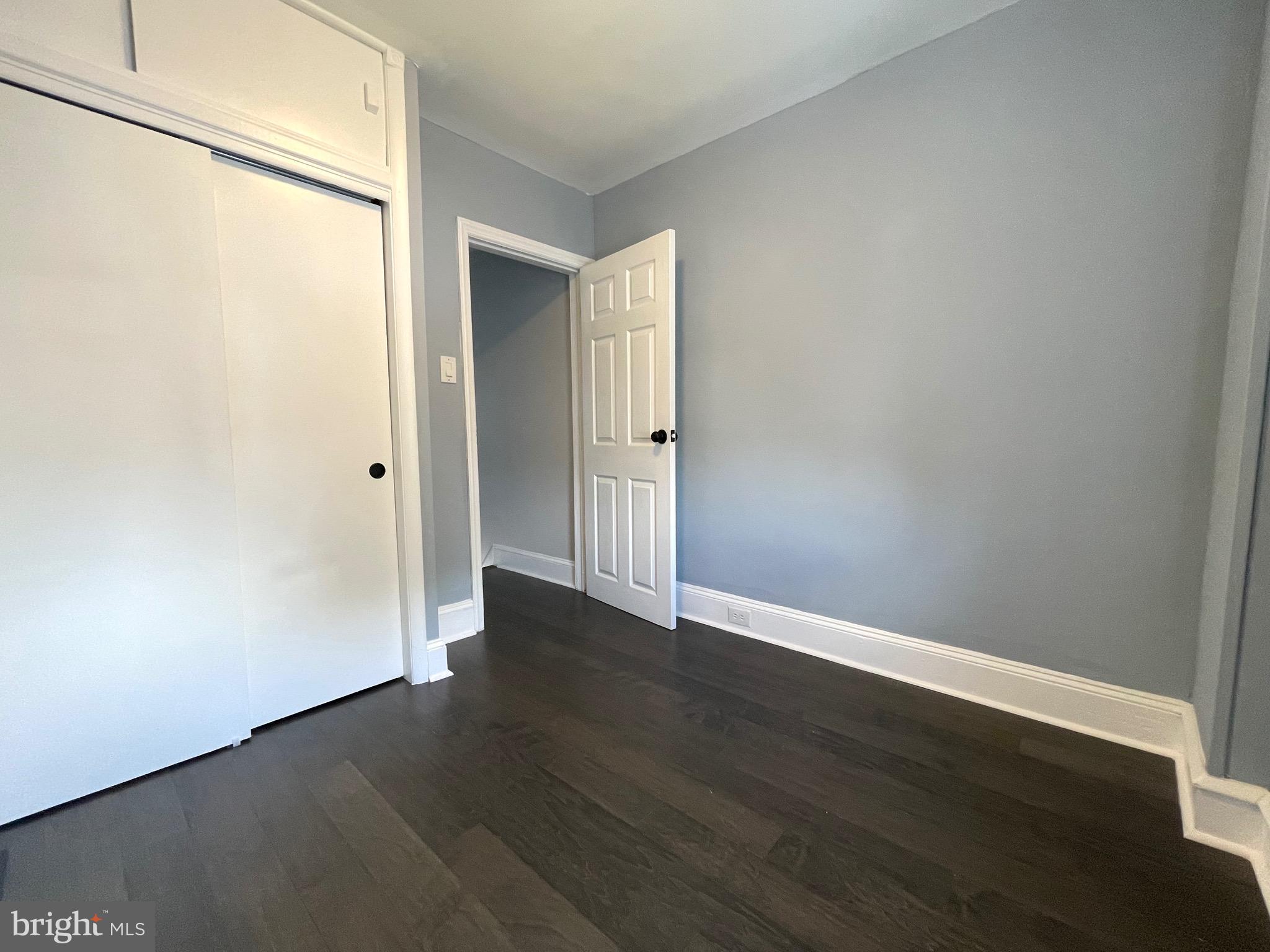 POINT BREEZE - Residential