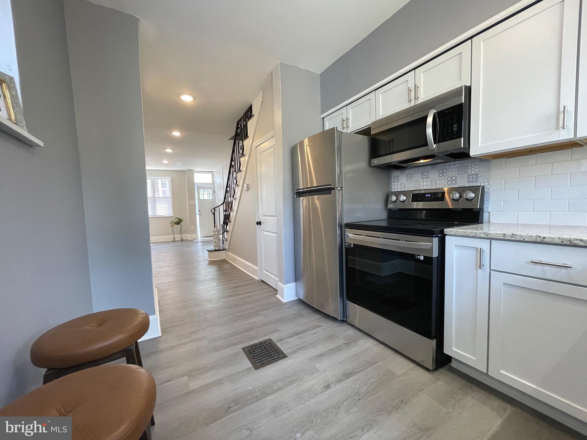 POINT BREEZE - Residential