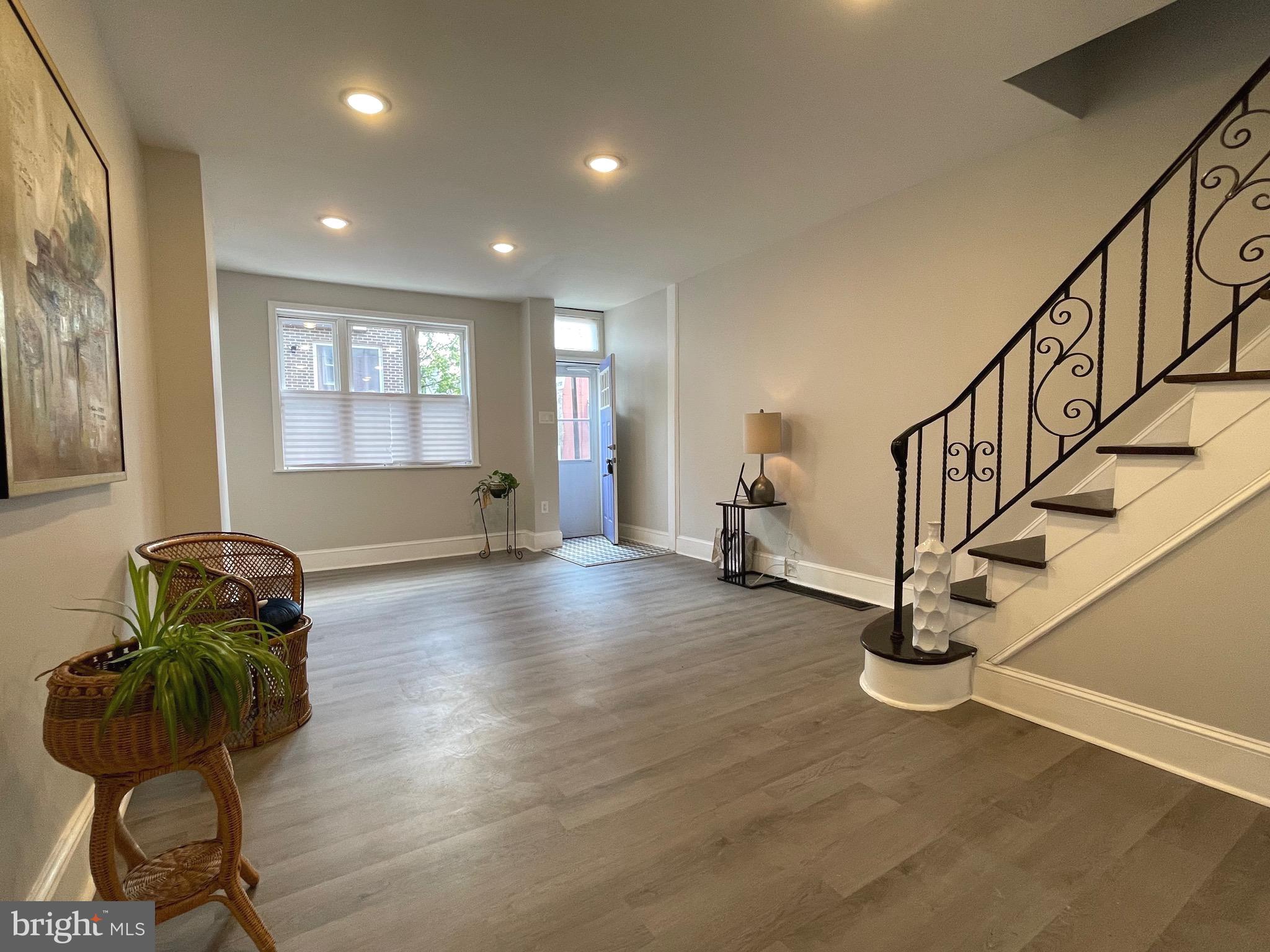 POINT BREEZE - Residential