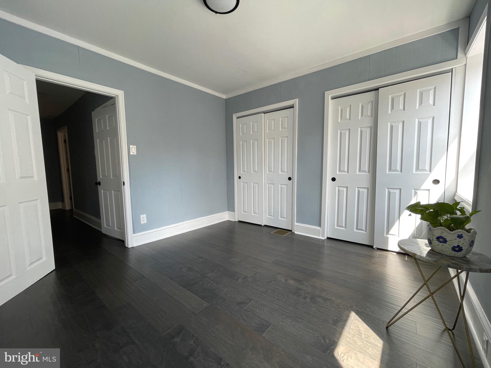 POINT BREEZE - Residential