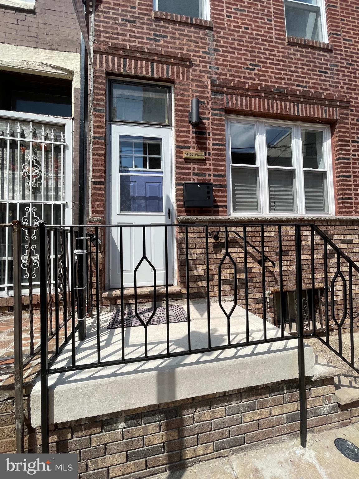 POINT BREEZE - Residential