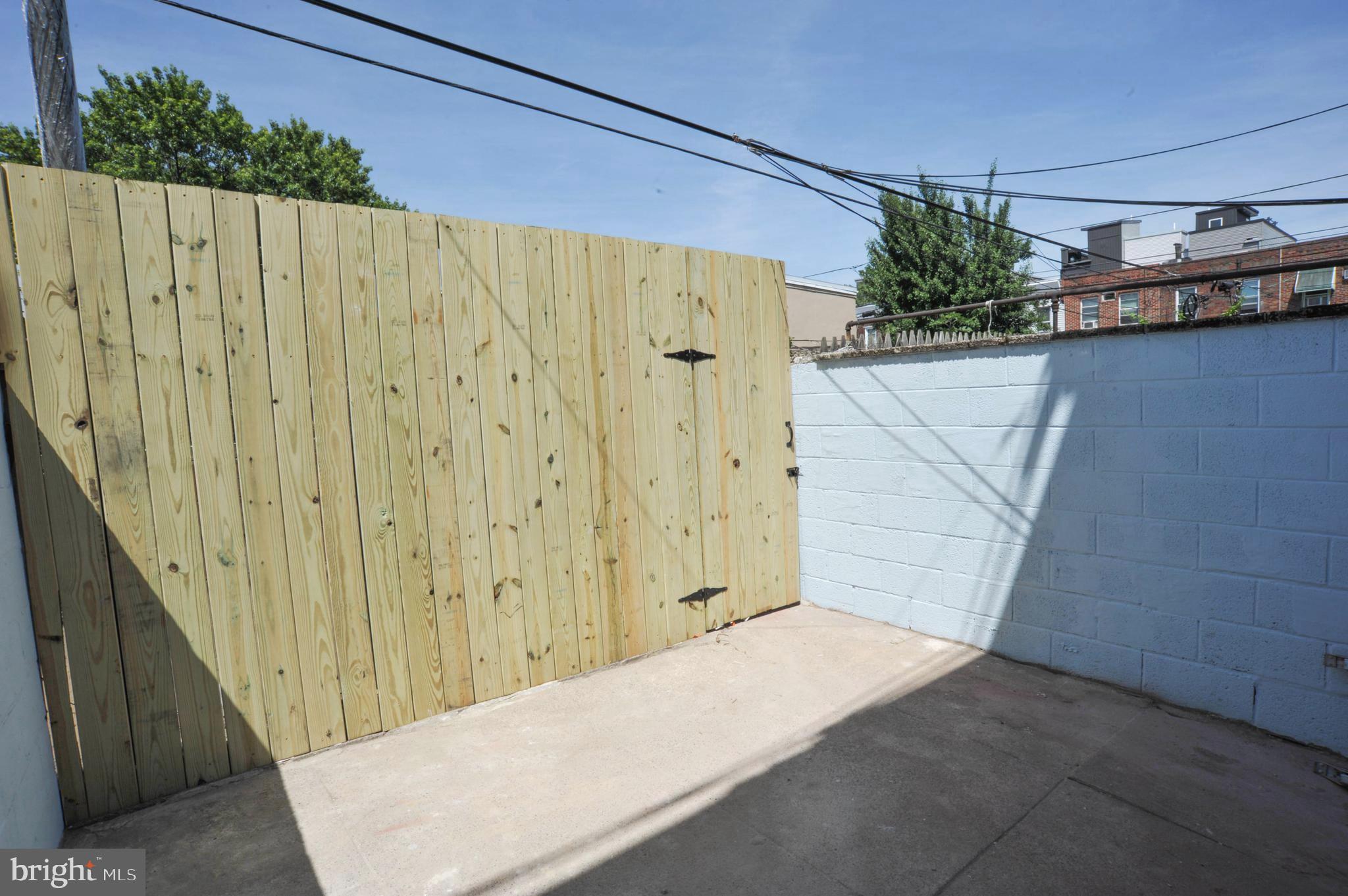 POINT BREEZE - Residential