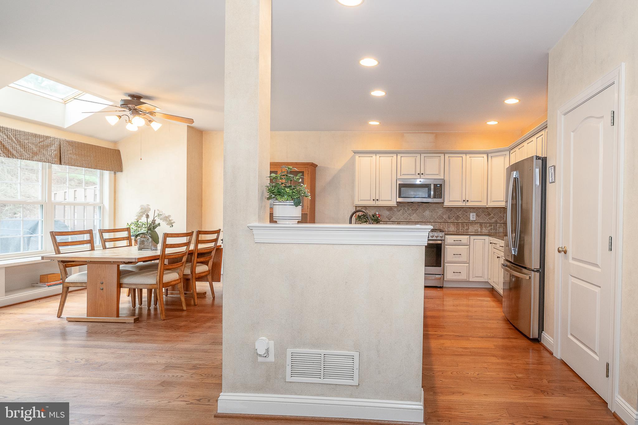 DAYLESFORD LAKE - Residential