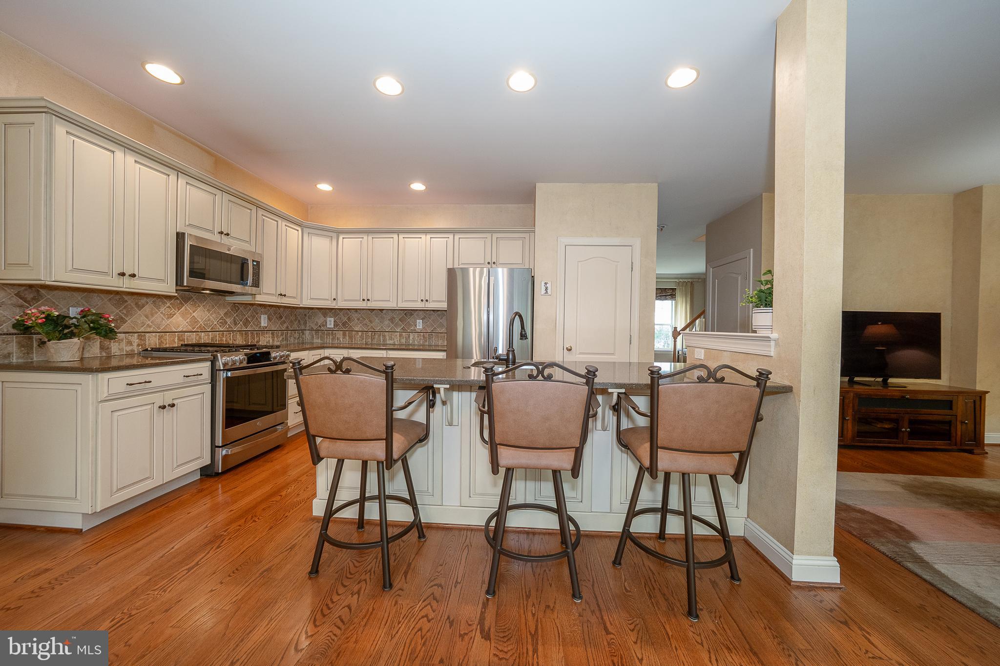 DAYLESFORD LAKE - Residential