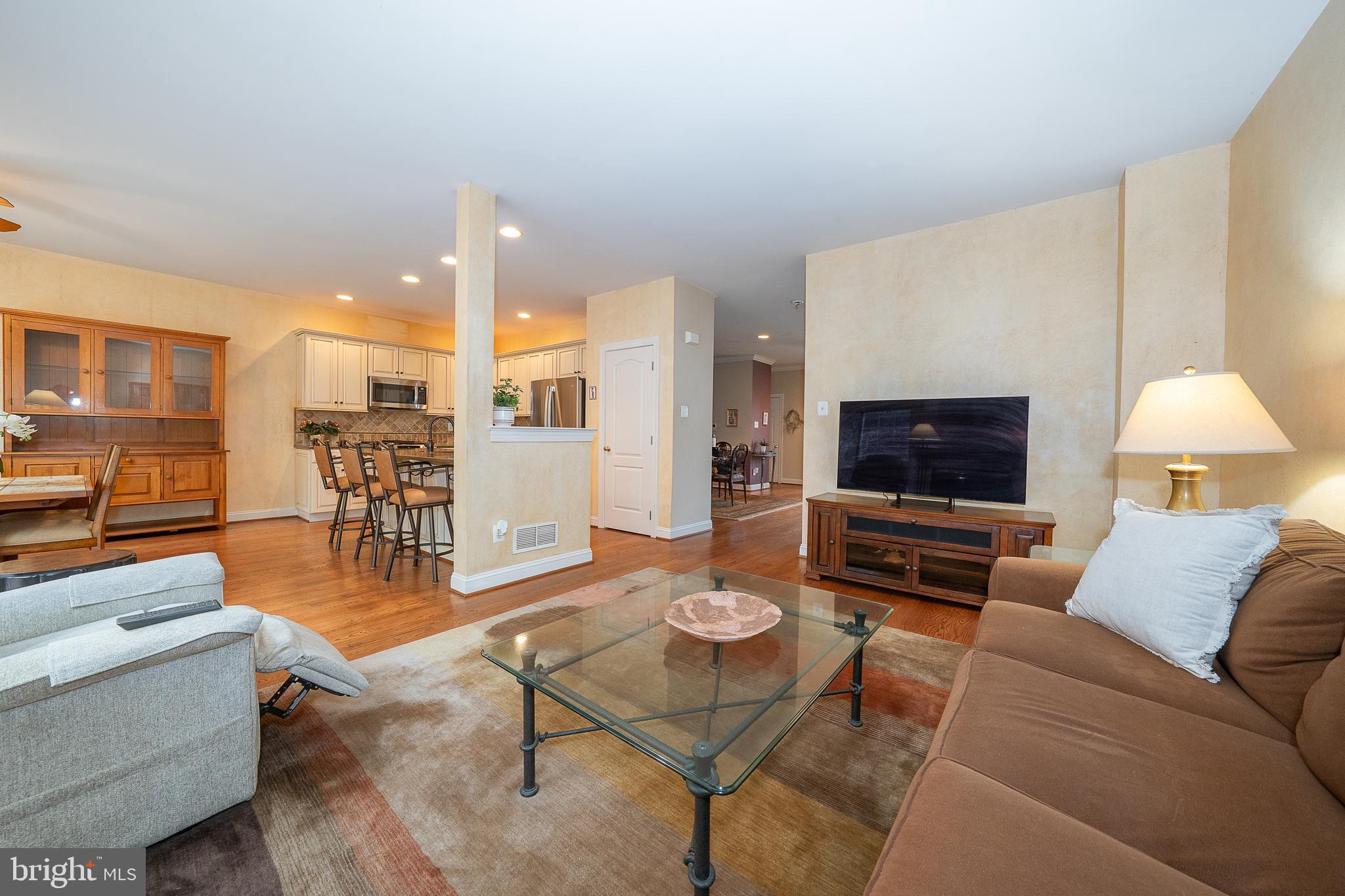 DAYLESFORD LAKE - Residential