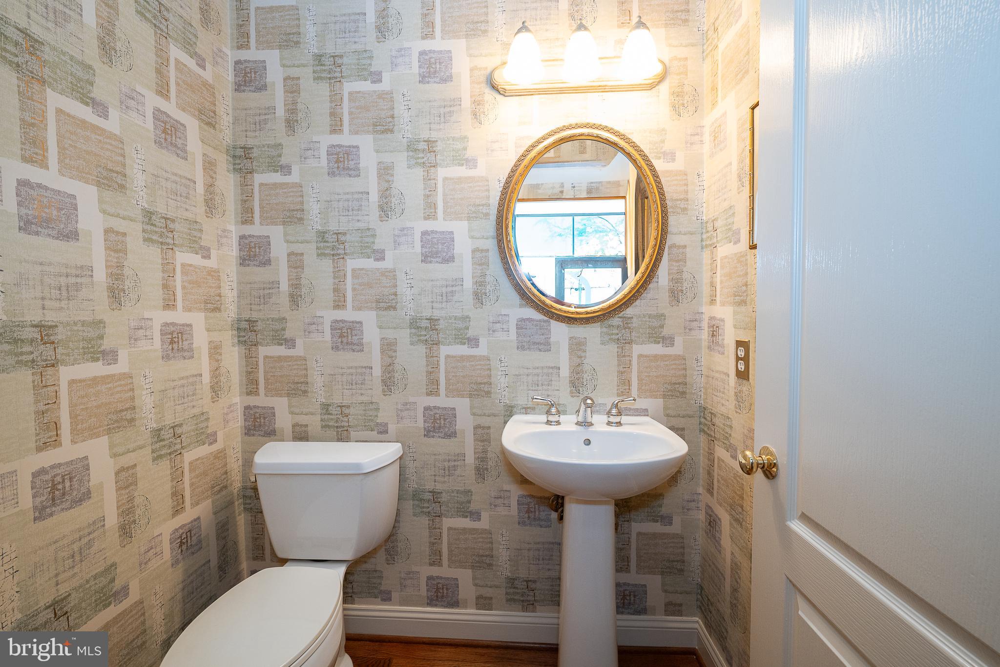 DAYLESFORD LAKE - Residential