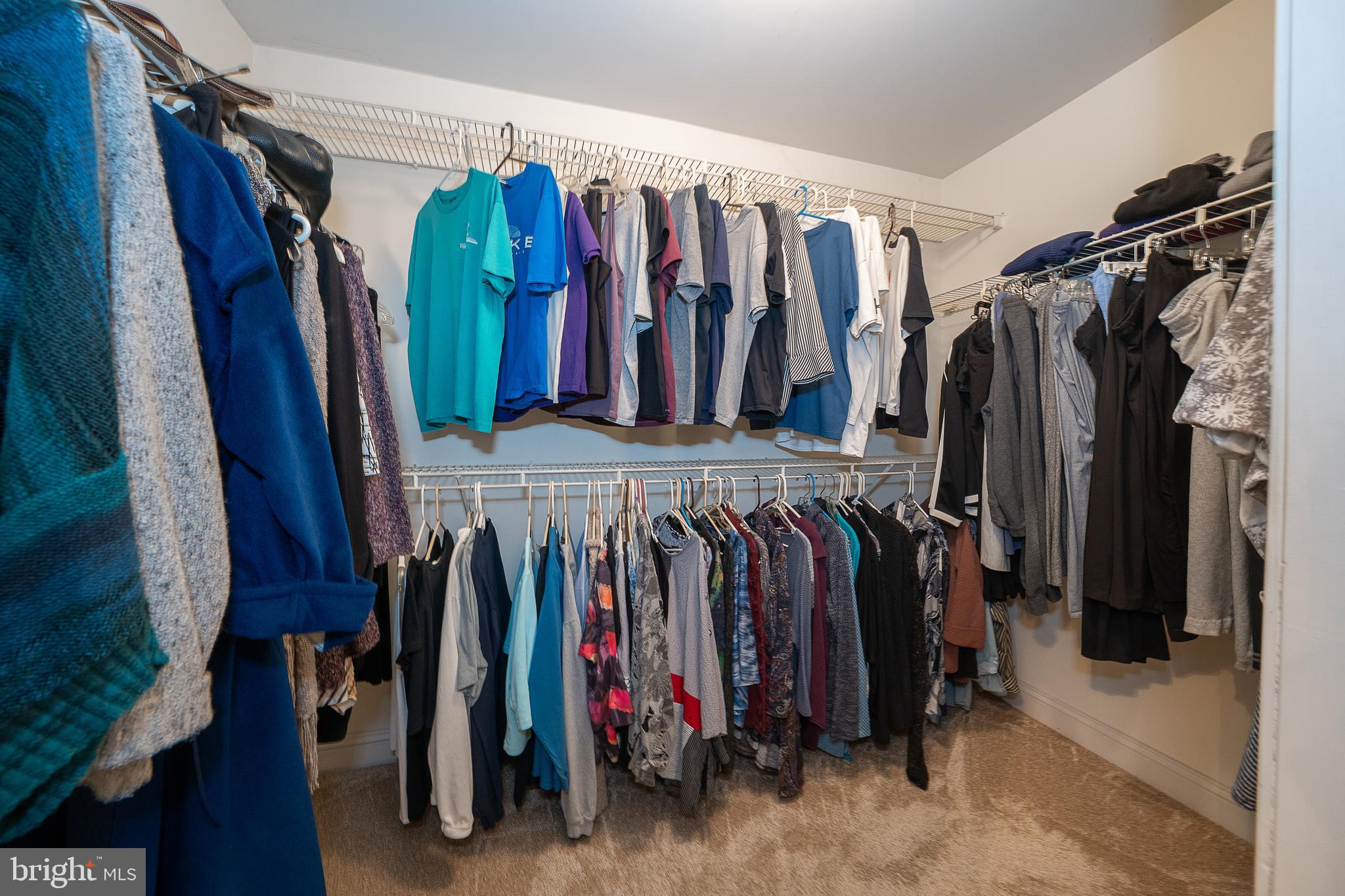 DAYLESFORD LAKE - Residential