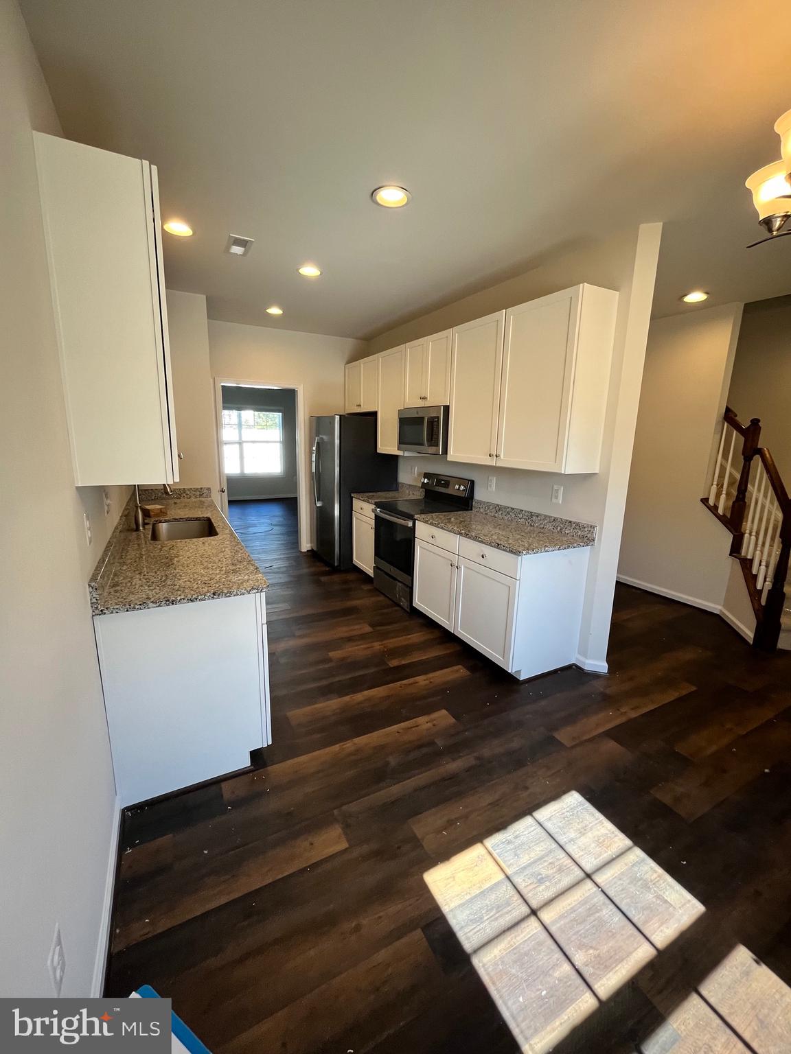 REGENCY CROSSING - Residential