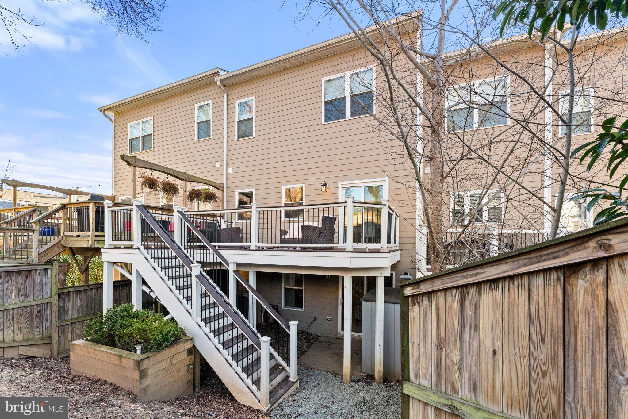 BELLA VISTA - Residential