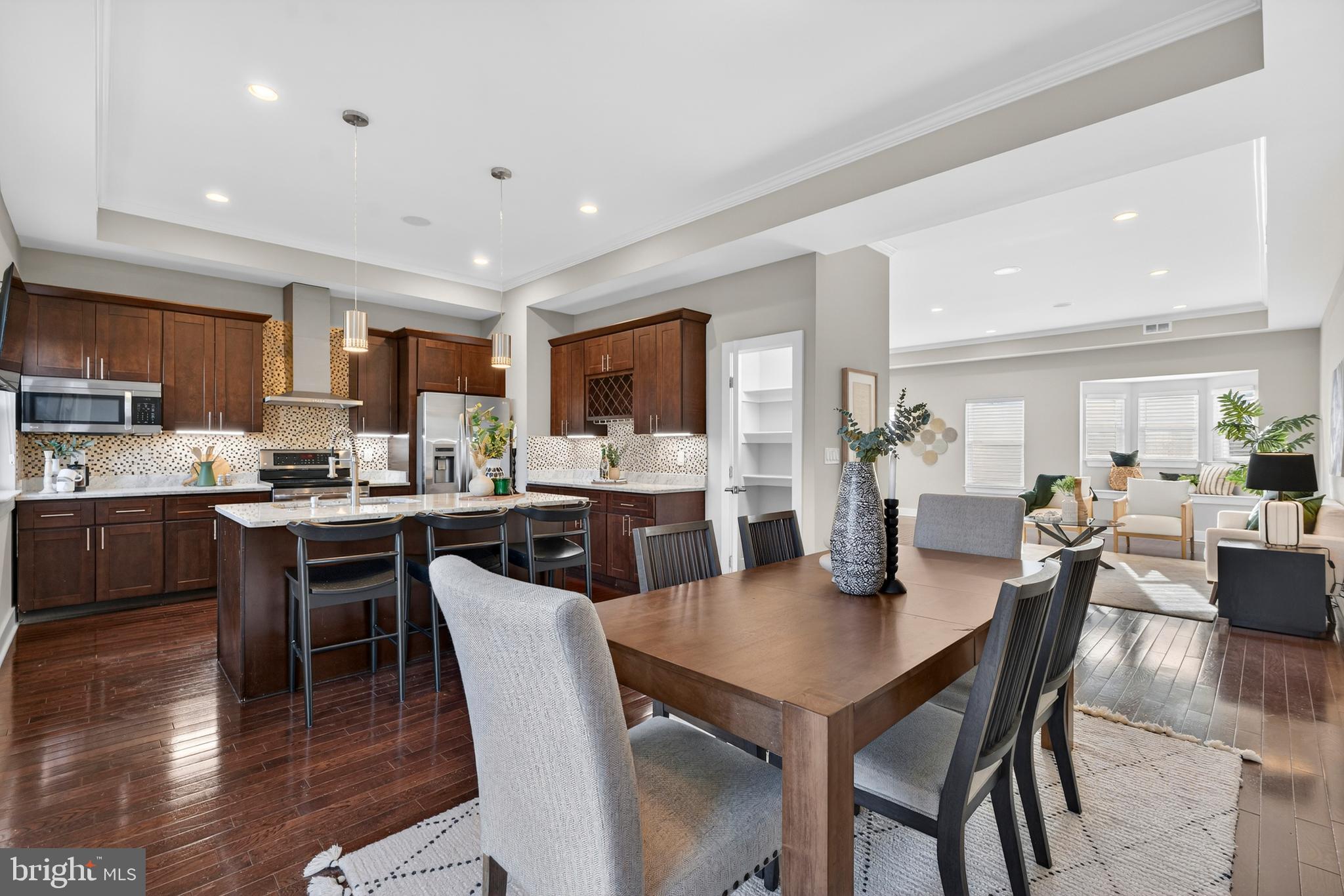 BELLA VISTA - Residential