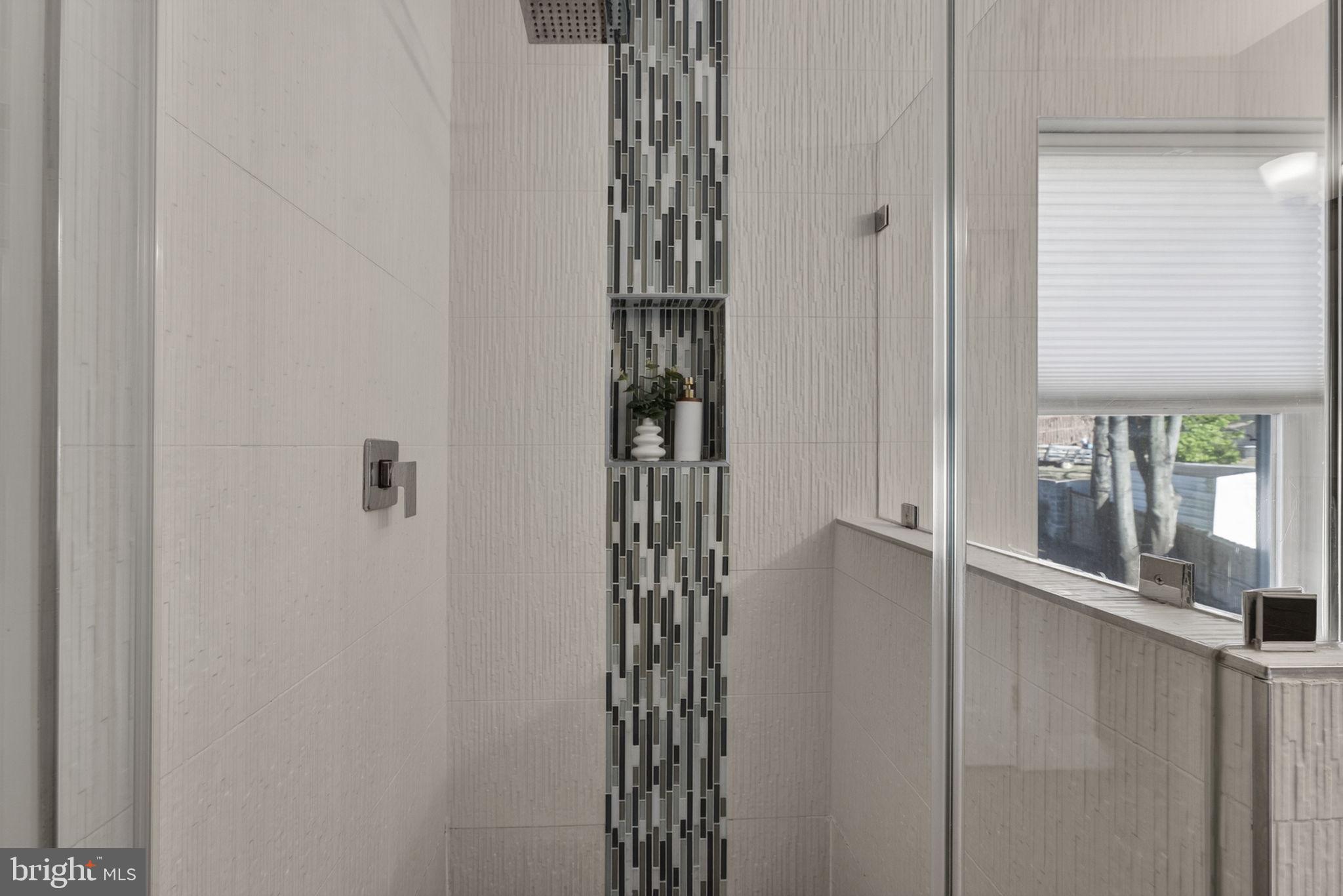 BELLA VISTA - Residential