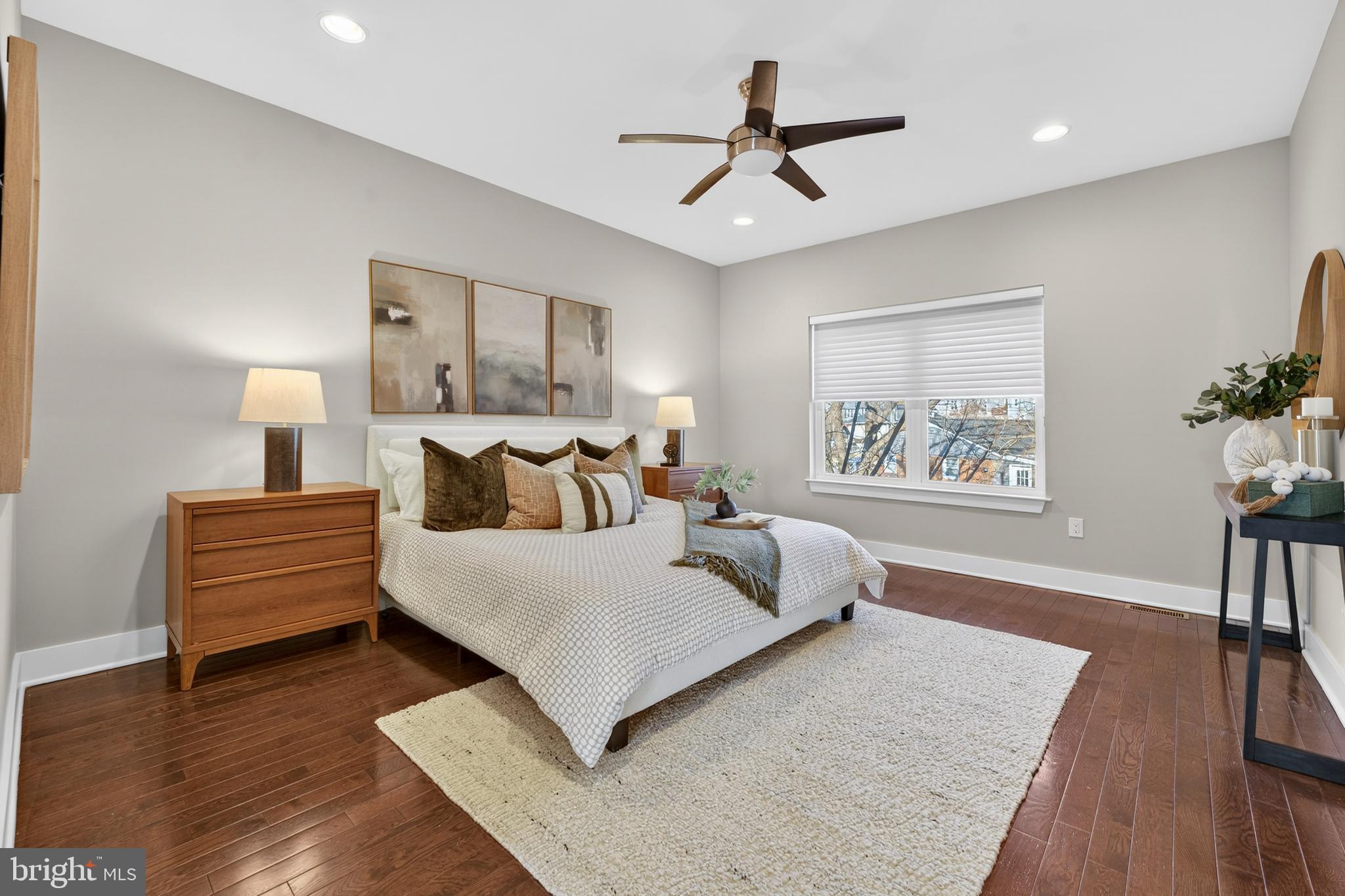 BELLA VISTA - Residential