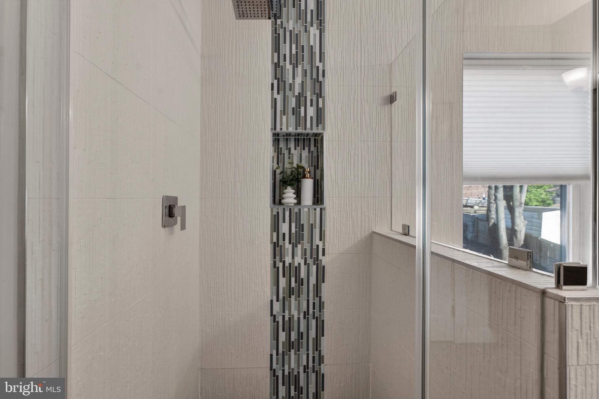 BELLA VISTA - Residential