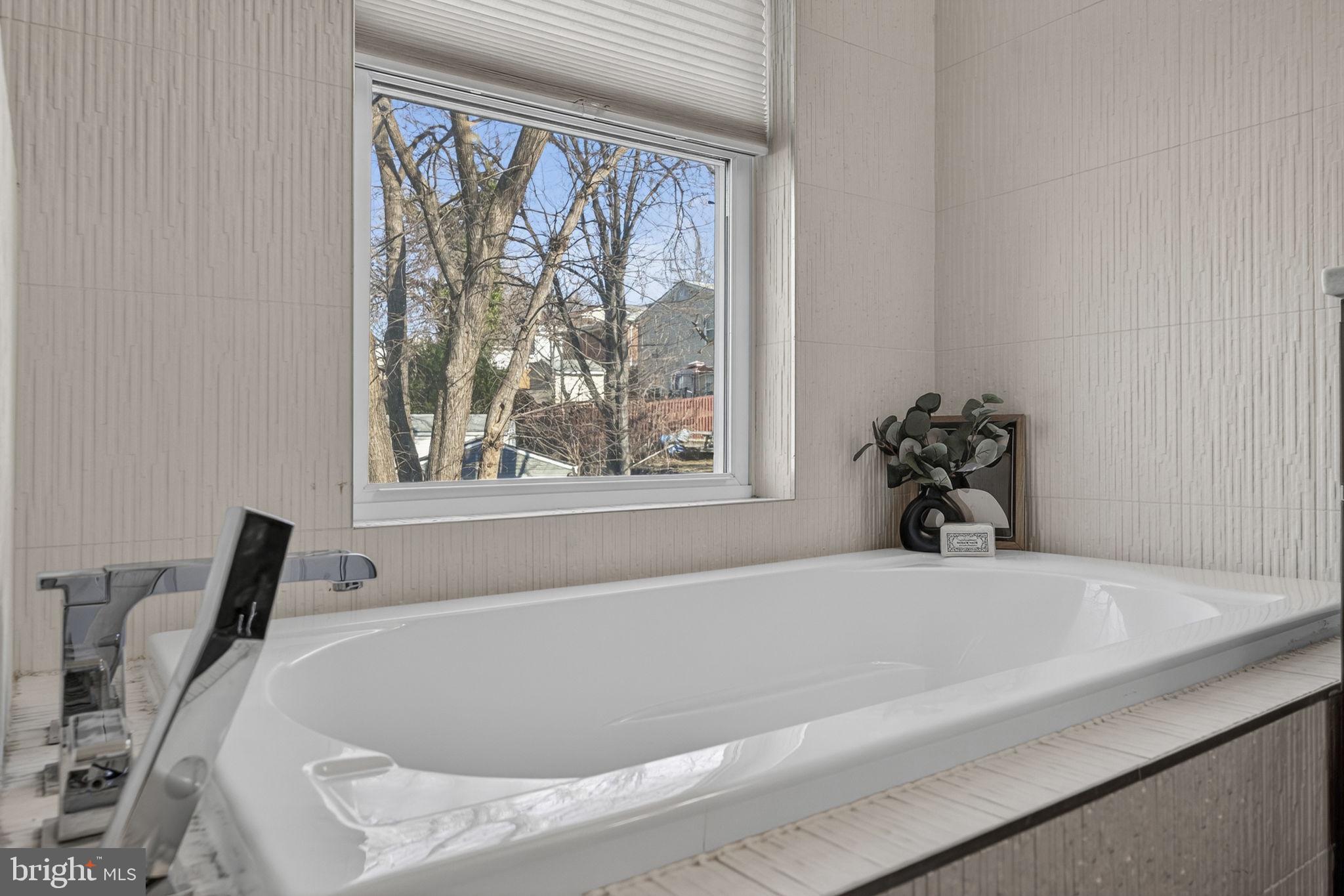 BELLA VISTA - Residential