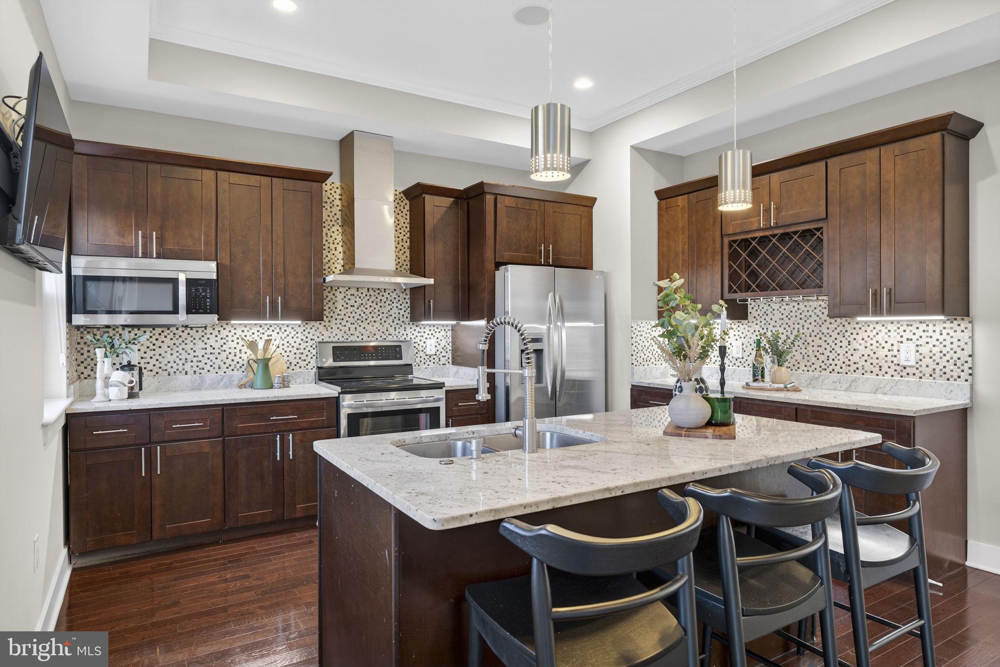 BELLA VISTA - Residential