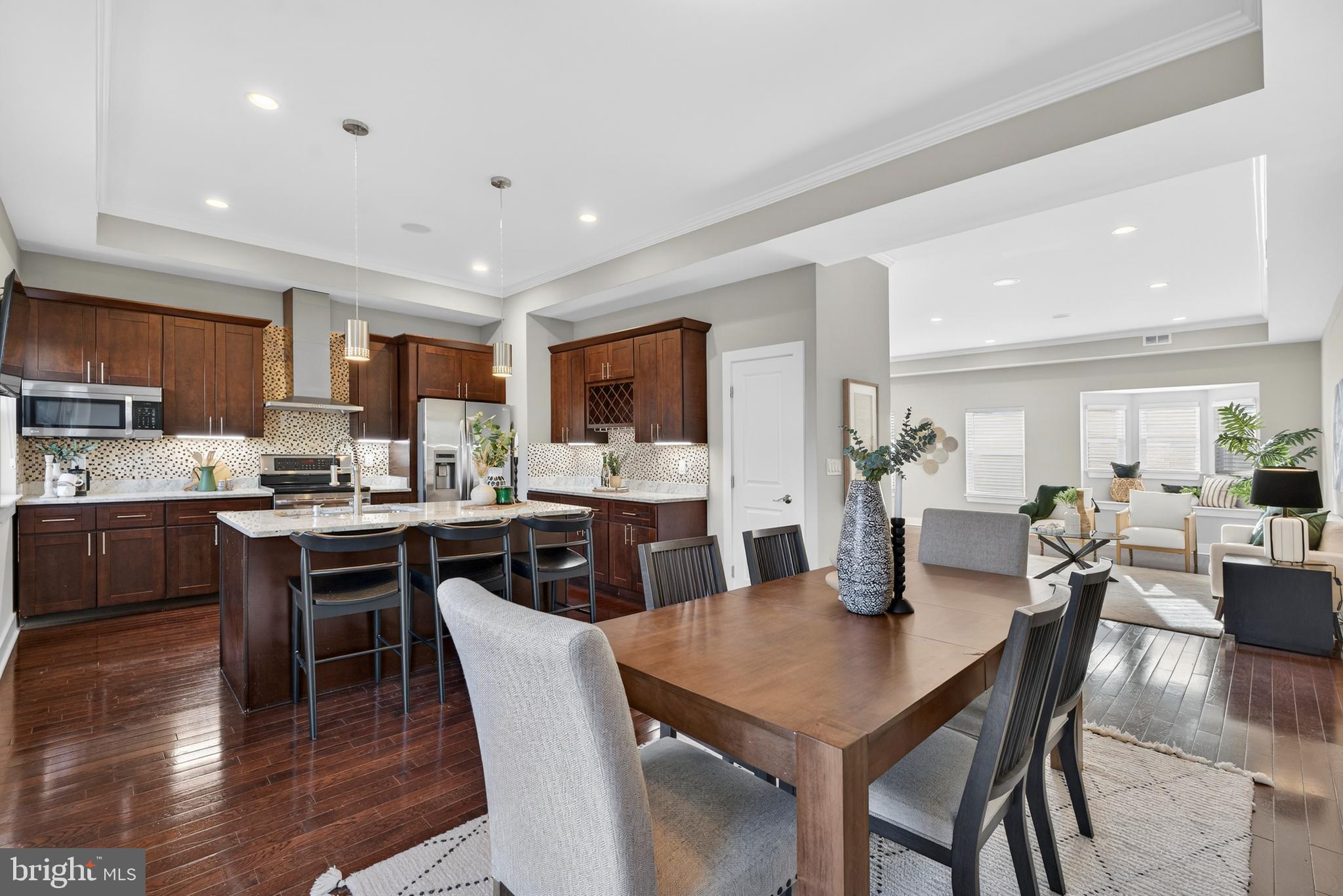 BELLA VISTA - Residential