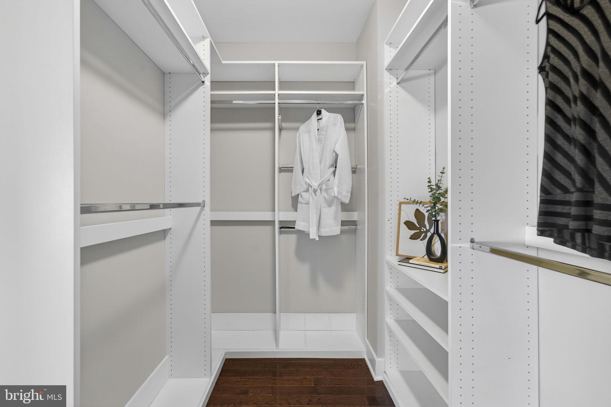 BELLA VISTA - Residential