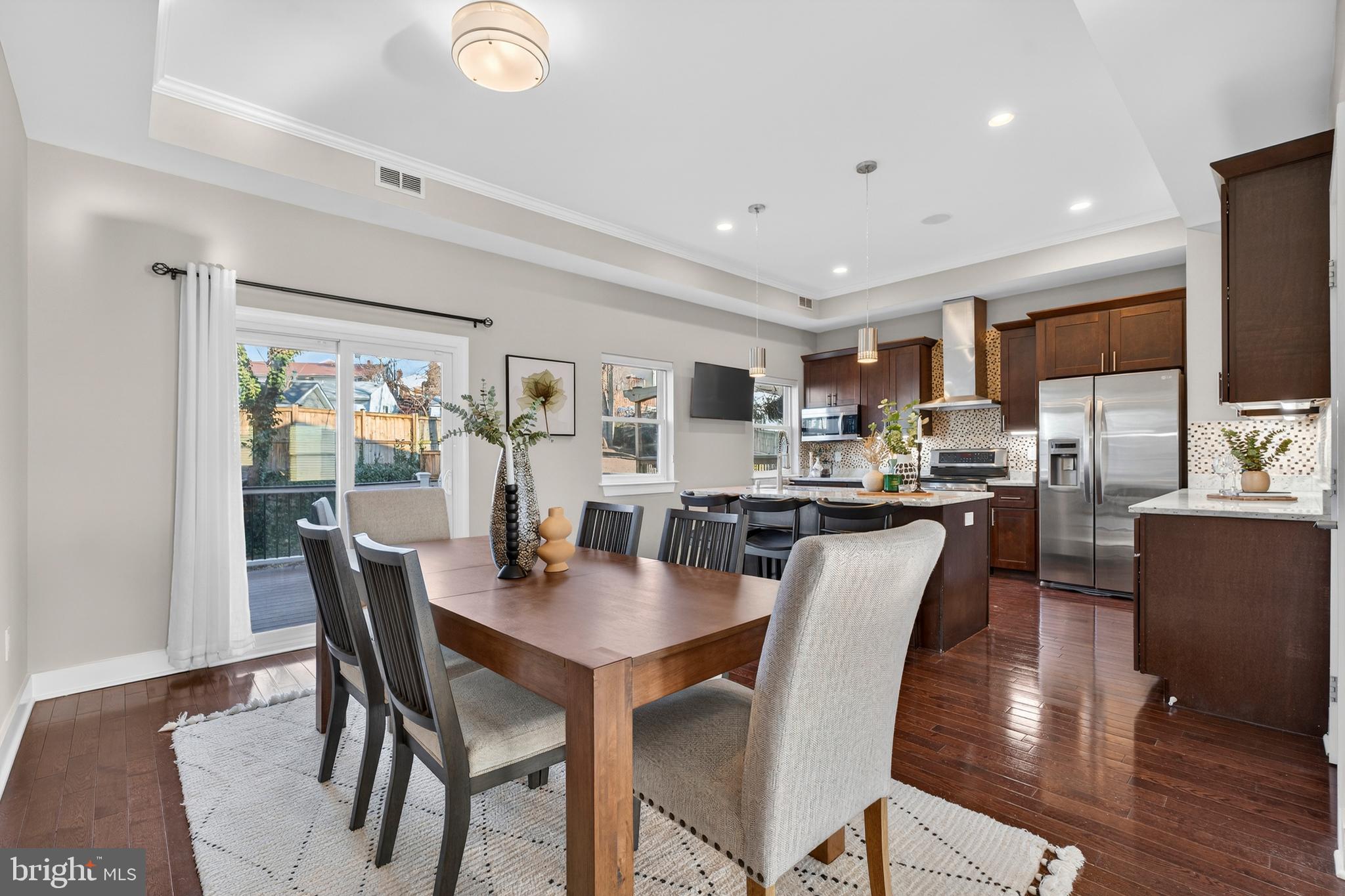 BELLA VISTA - Residential