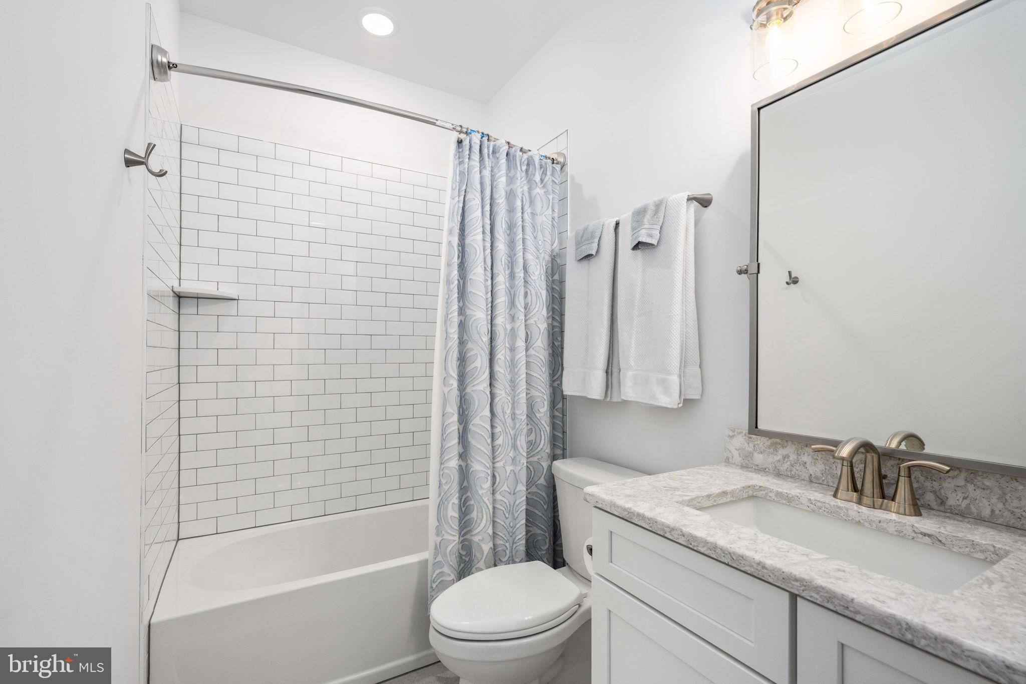 FAWN LAKE - Residential