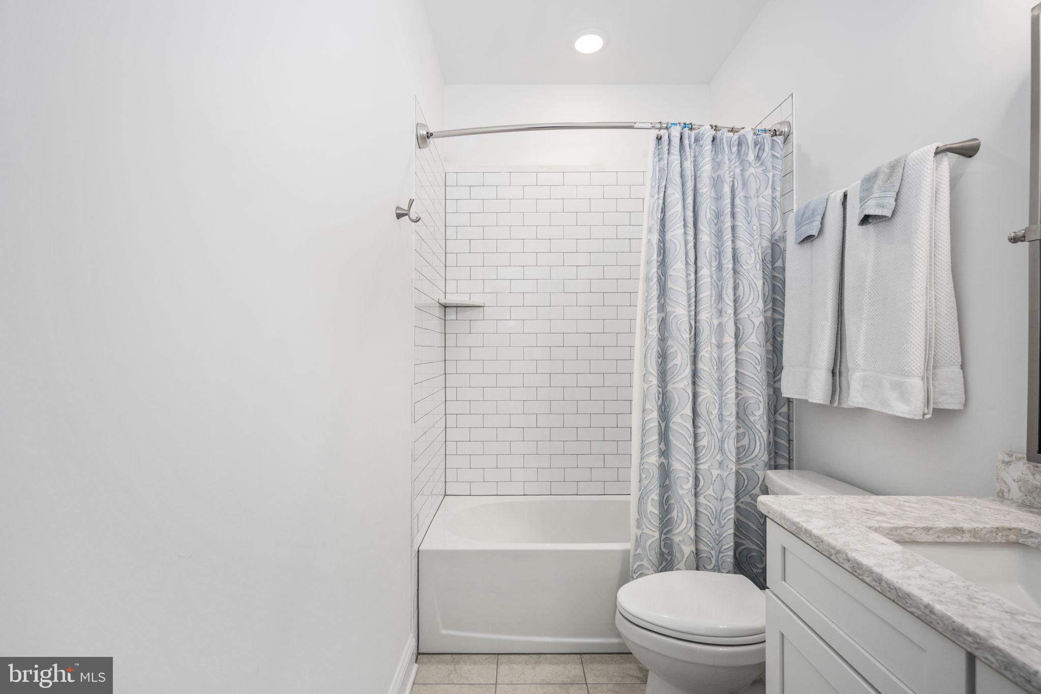 FAWN LAKE - Residential