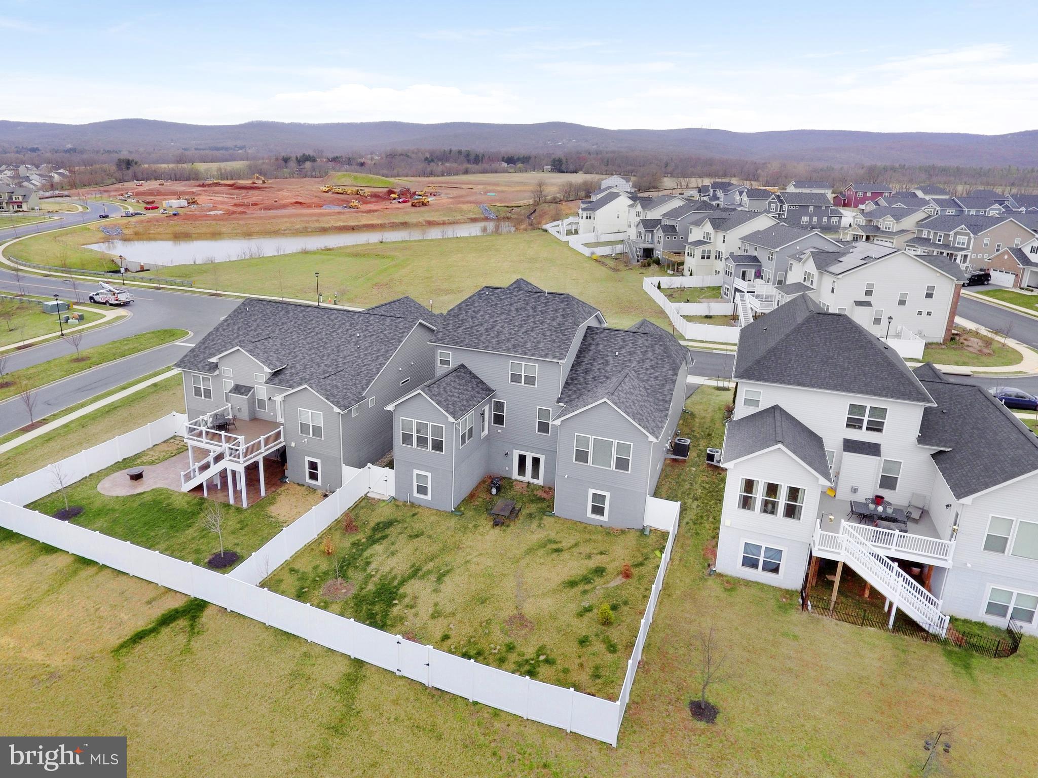 TUSCARORA CREEK - Residential