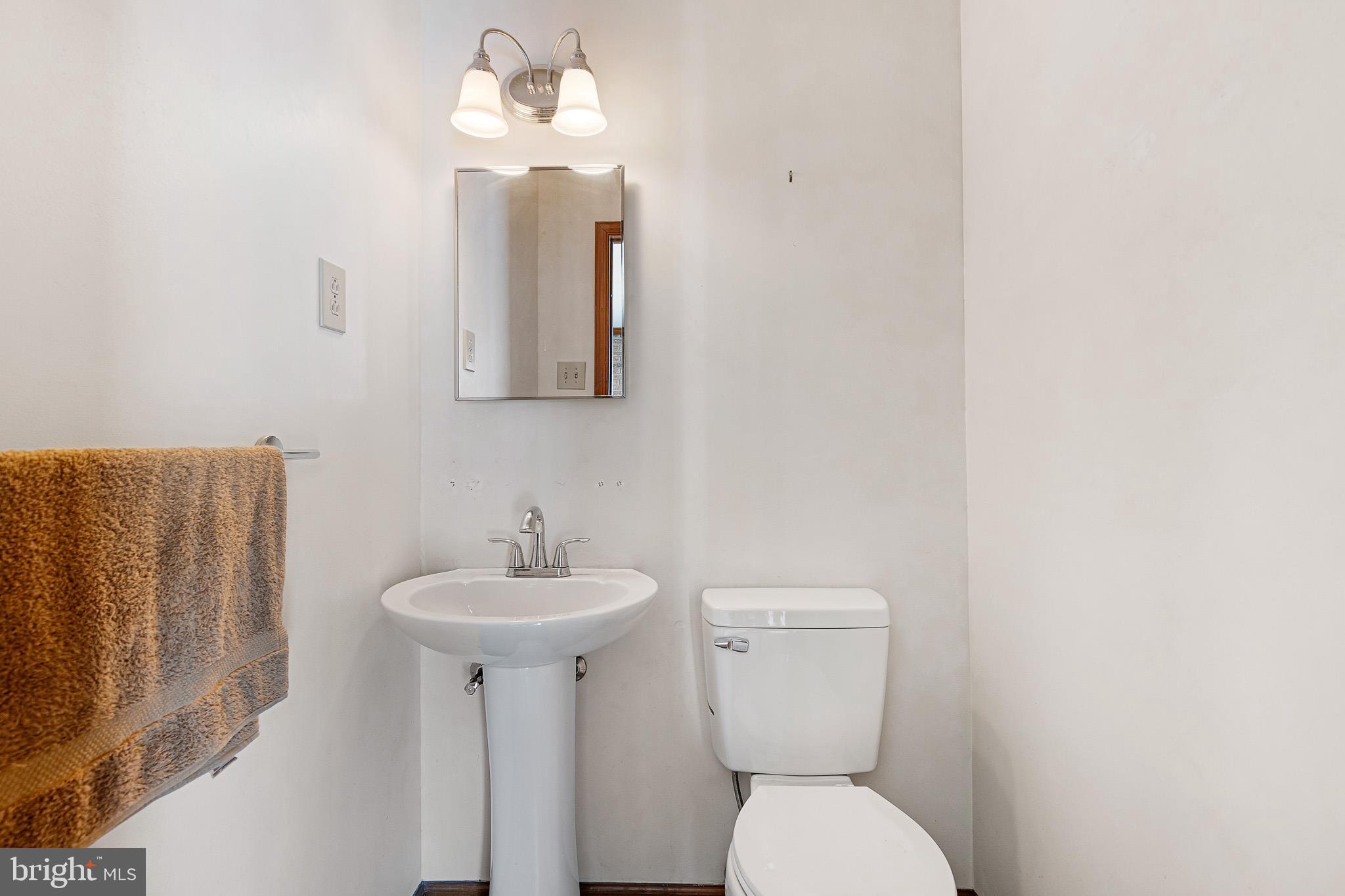 HICKORY WOODS - Residential