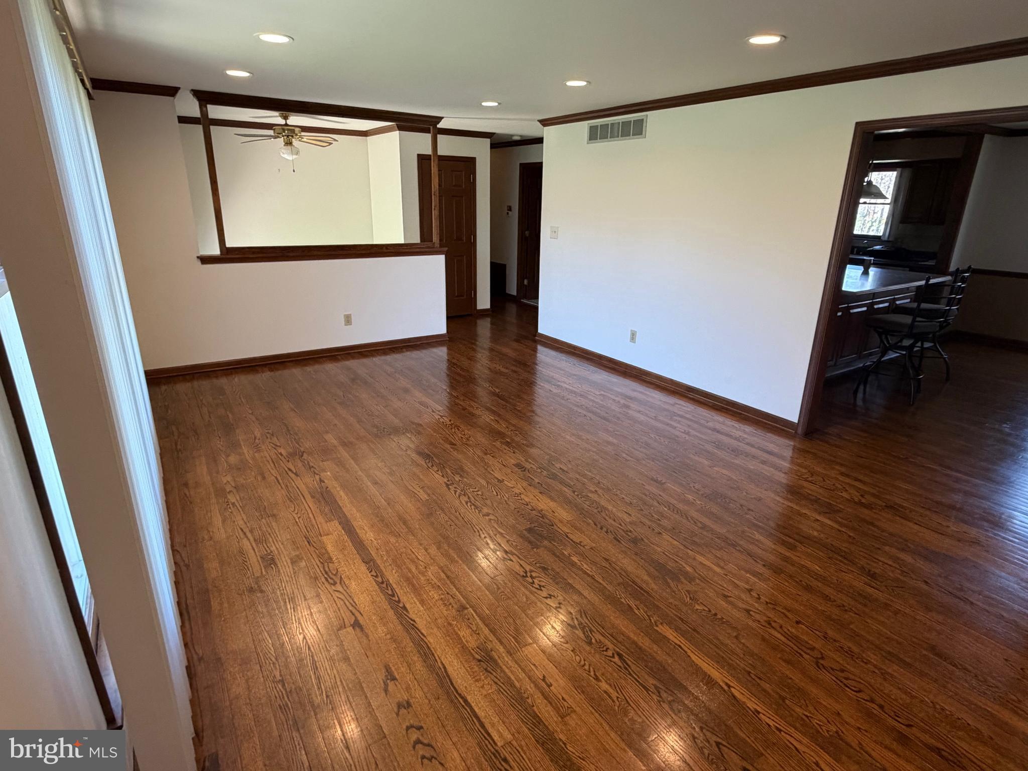 HICKORY WOODS - Residential