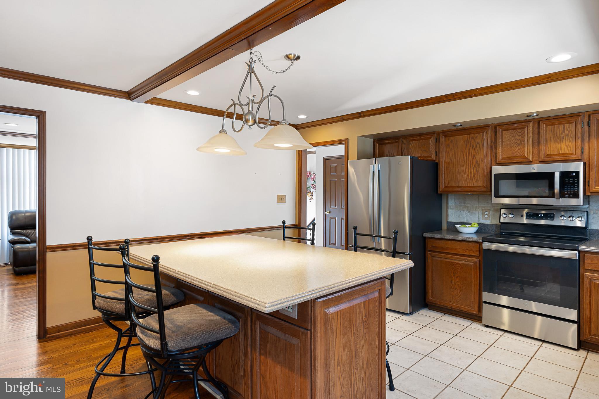 HICKORY WOODS - Residential