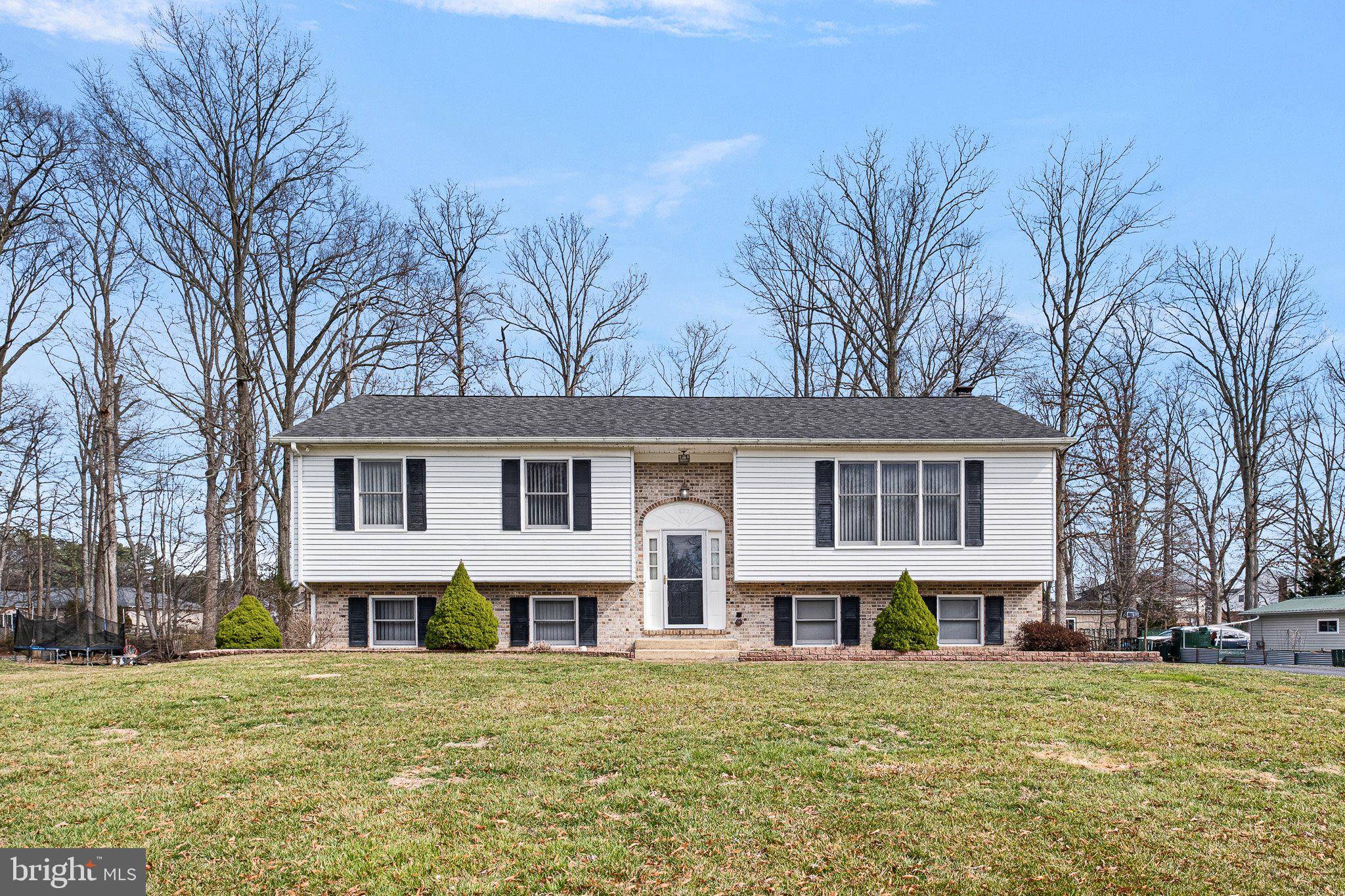 HICKORY WOODS - Residential