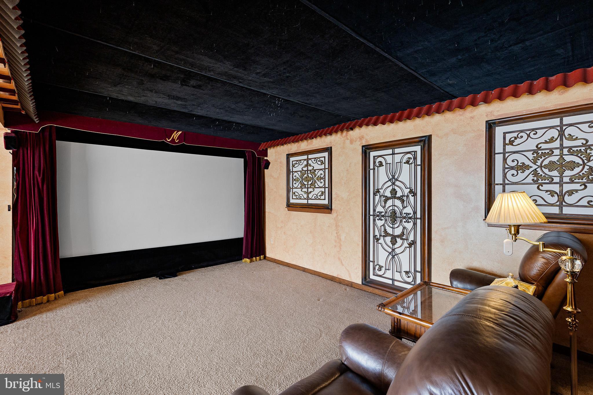 HICKORY WOODS - Residential