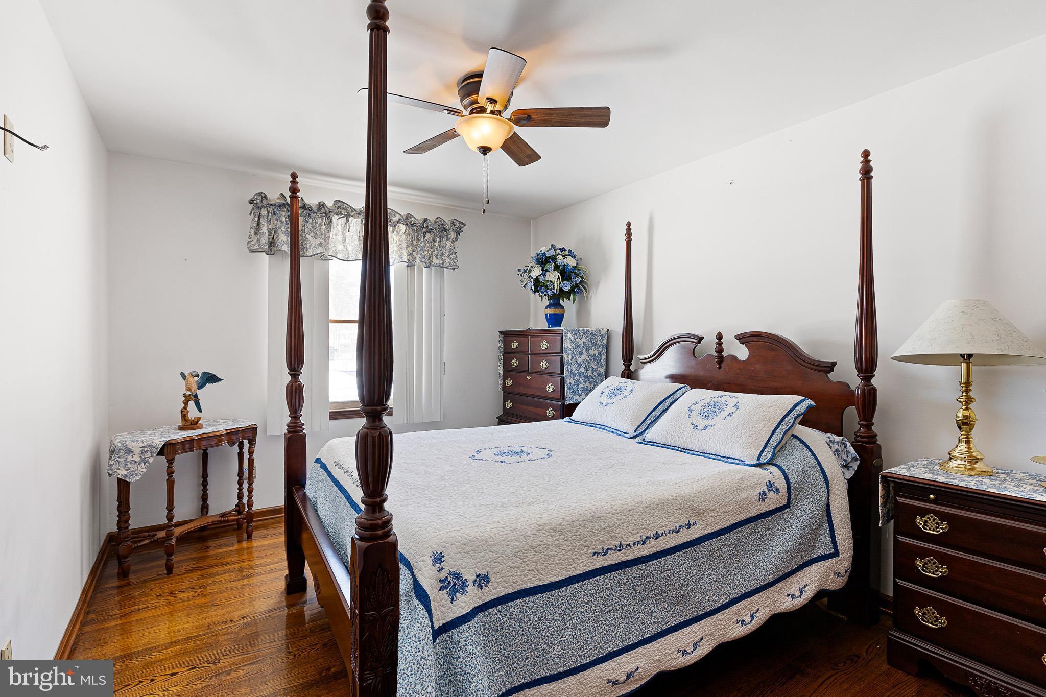 HICKORY WOODS - Residential