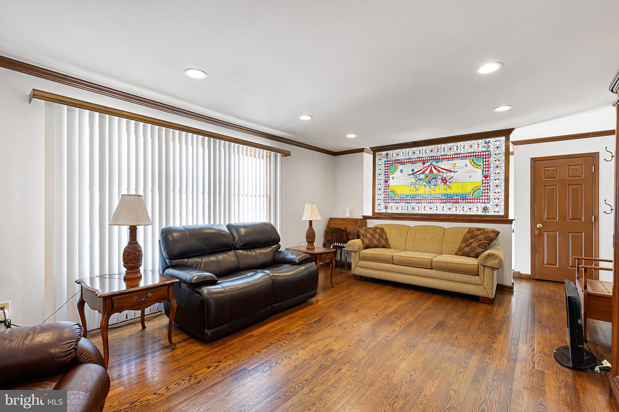 HICKORY WOODS - Residential