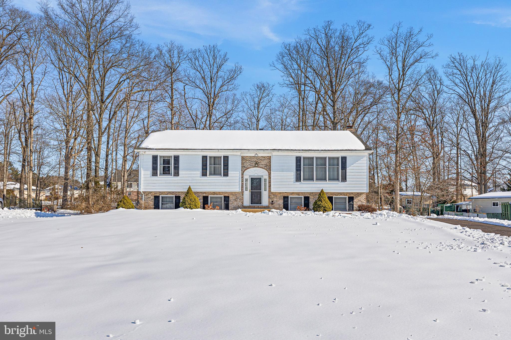 HICKORY WOODS - Residential