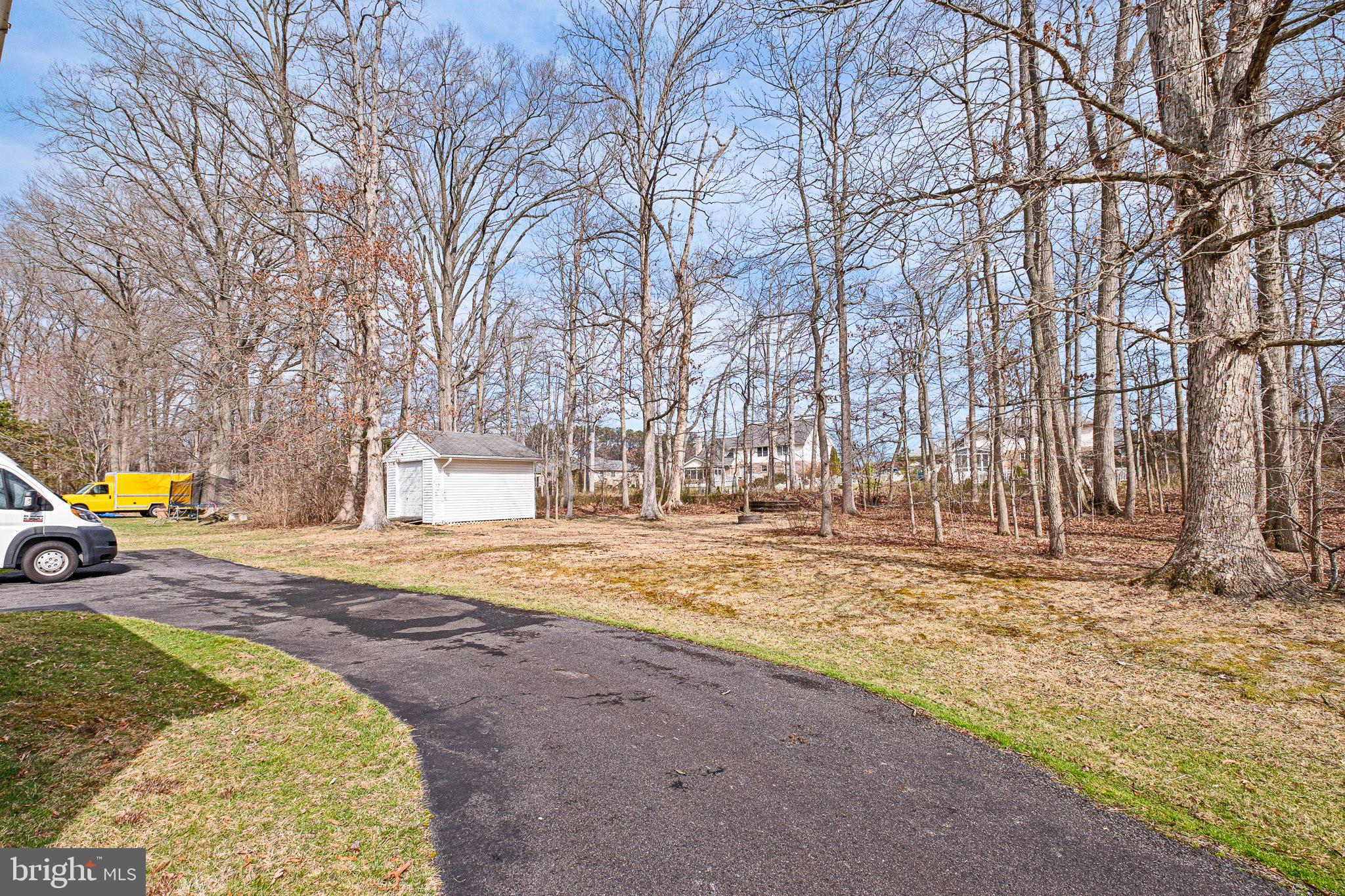 HICKORY WOODS - Residential