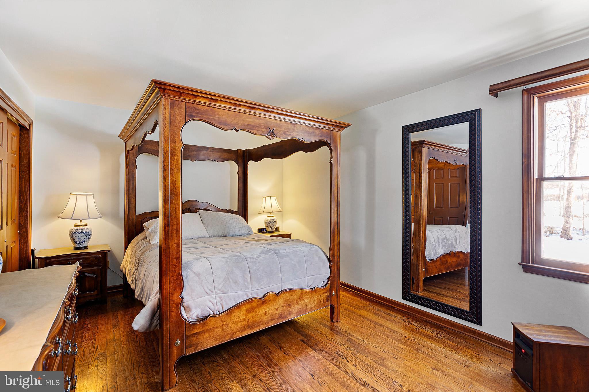 HICKORY WOODS - Residential