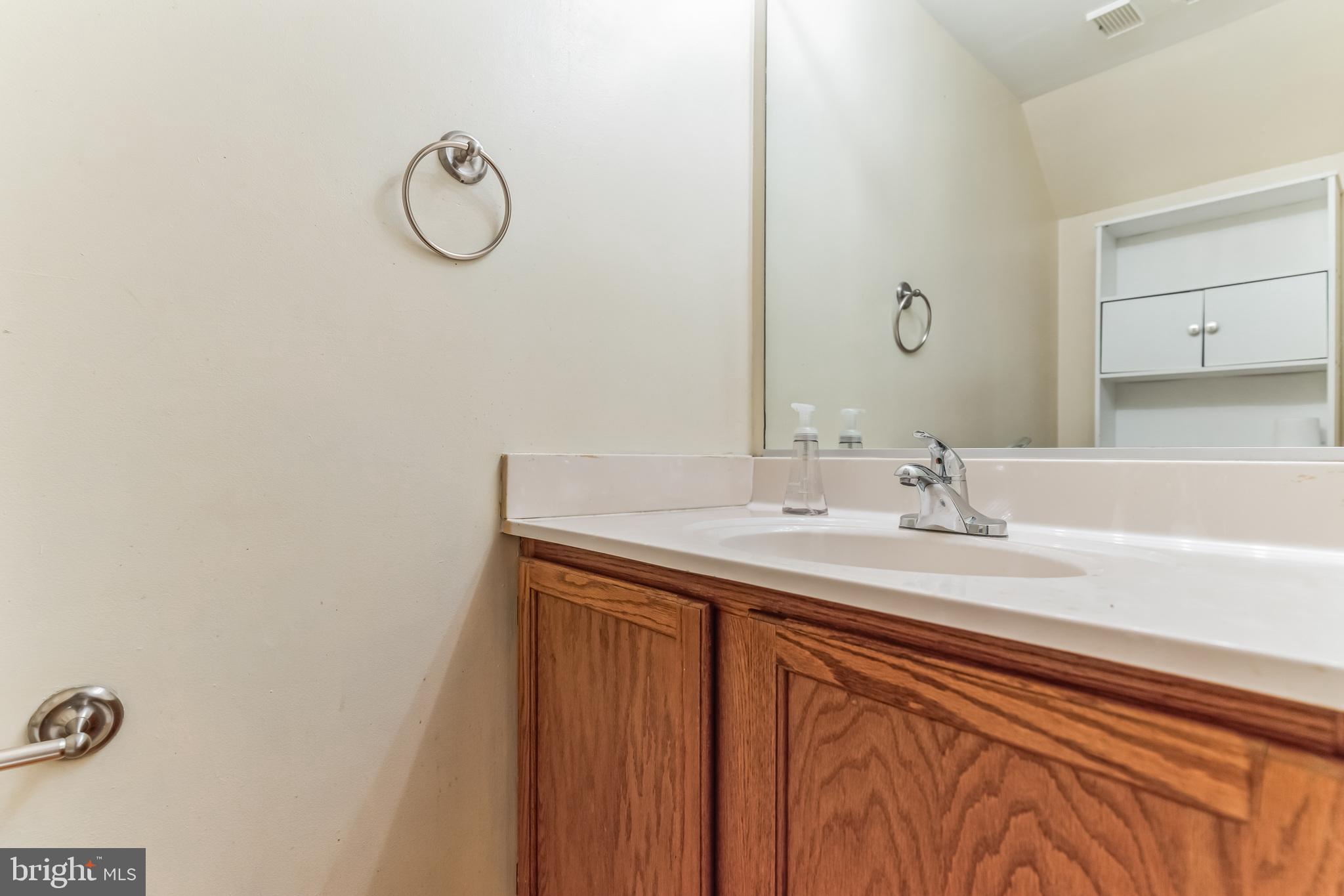 JACKSONS RIDGE CONDOS - Residential Lease