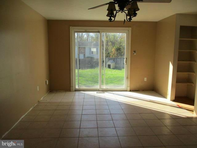 SHANNON SQUARE - Residential