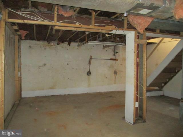 SHANNON SQUARE - Residential